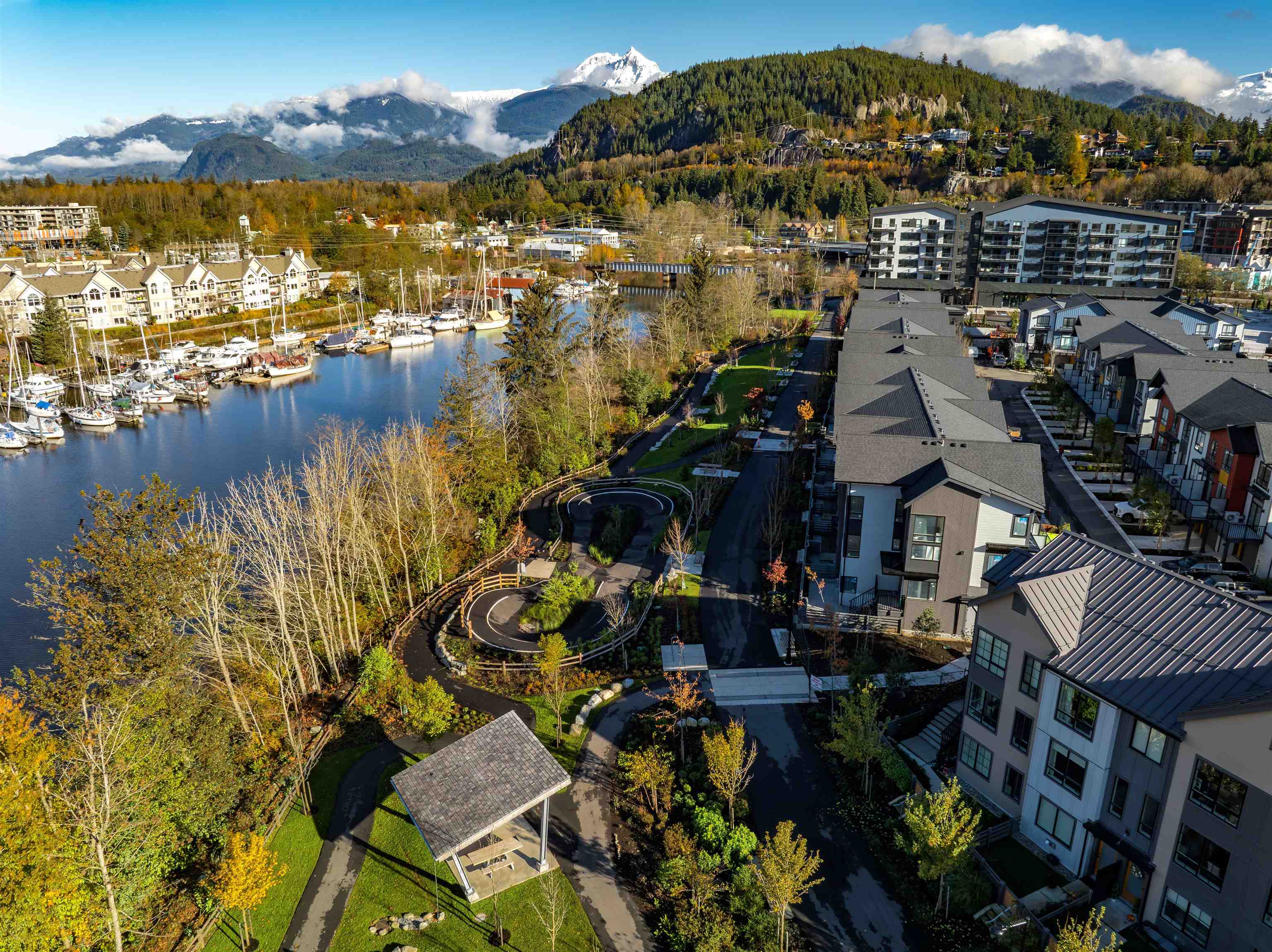 38081 Helm Way, Squamish, BC V8B 1A8