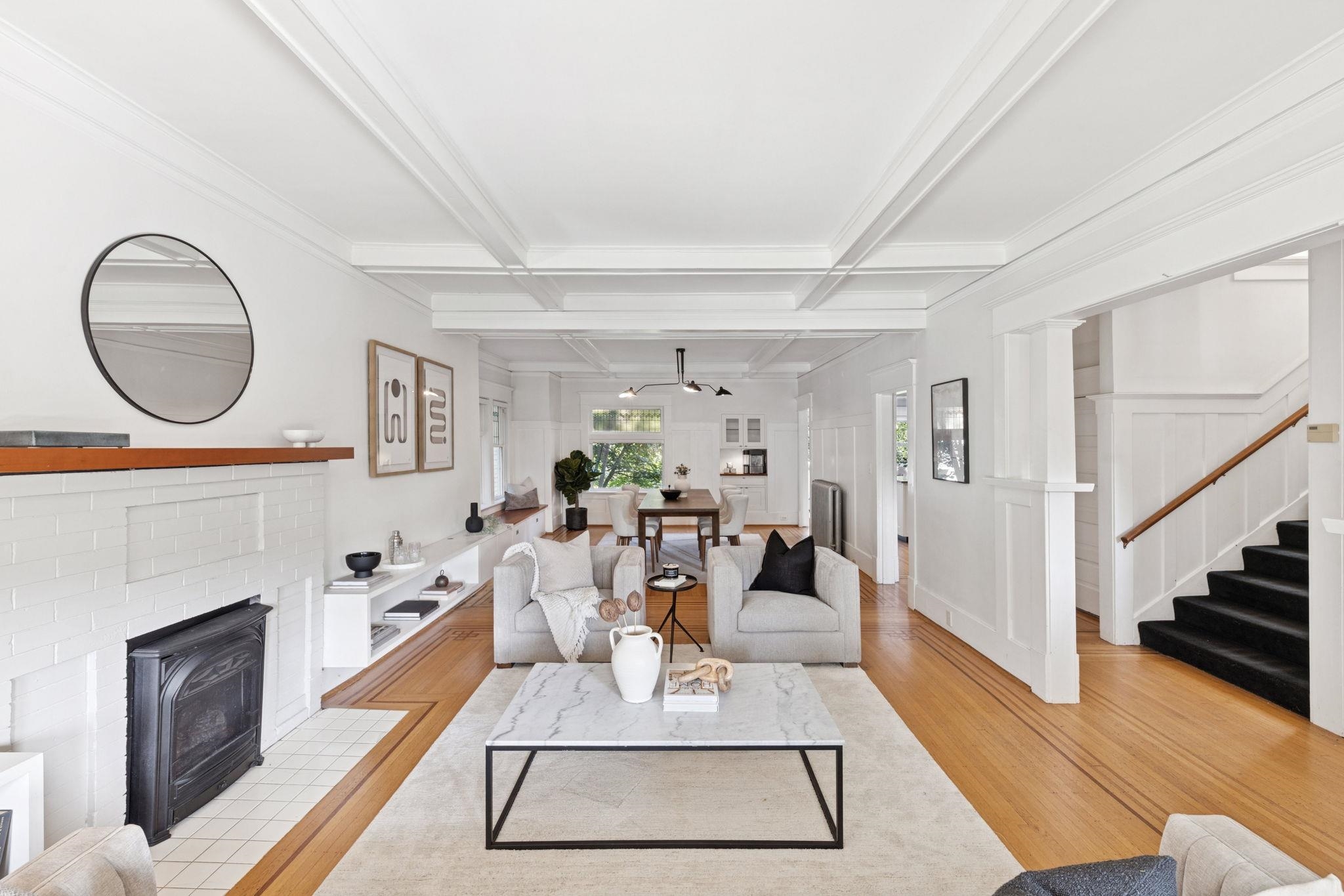 3617 West 2nd Avenue, Vancouver, BC V6R 1J6