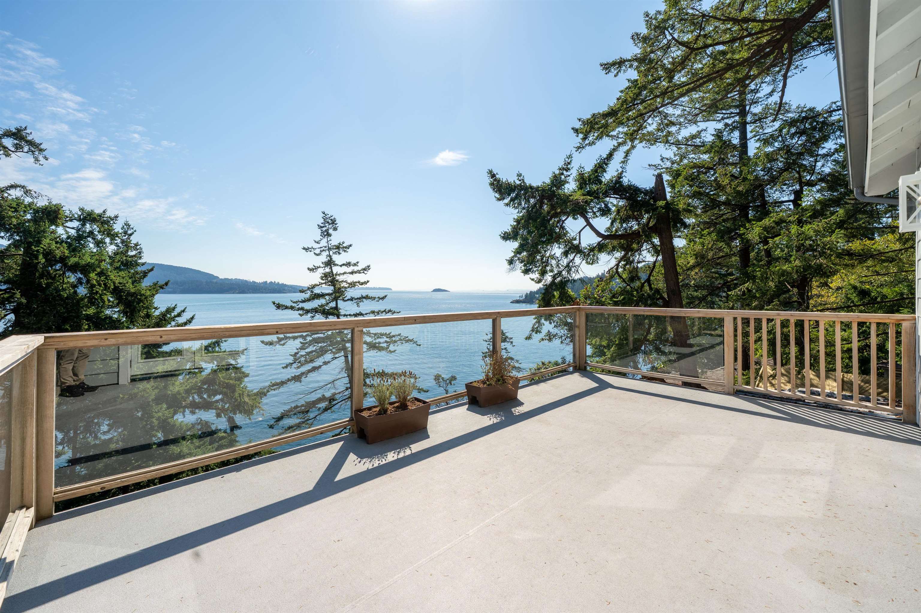 1485 Webb Road, Bowen Island, BC V0N 1G1