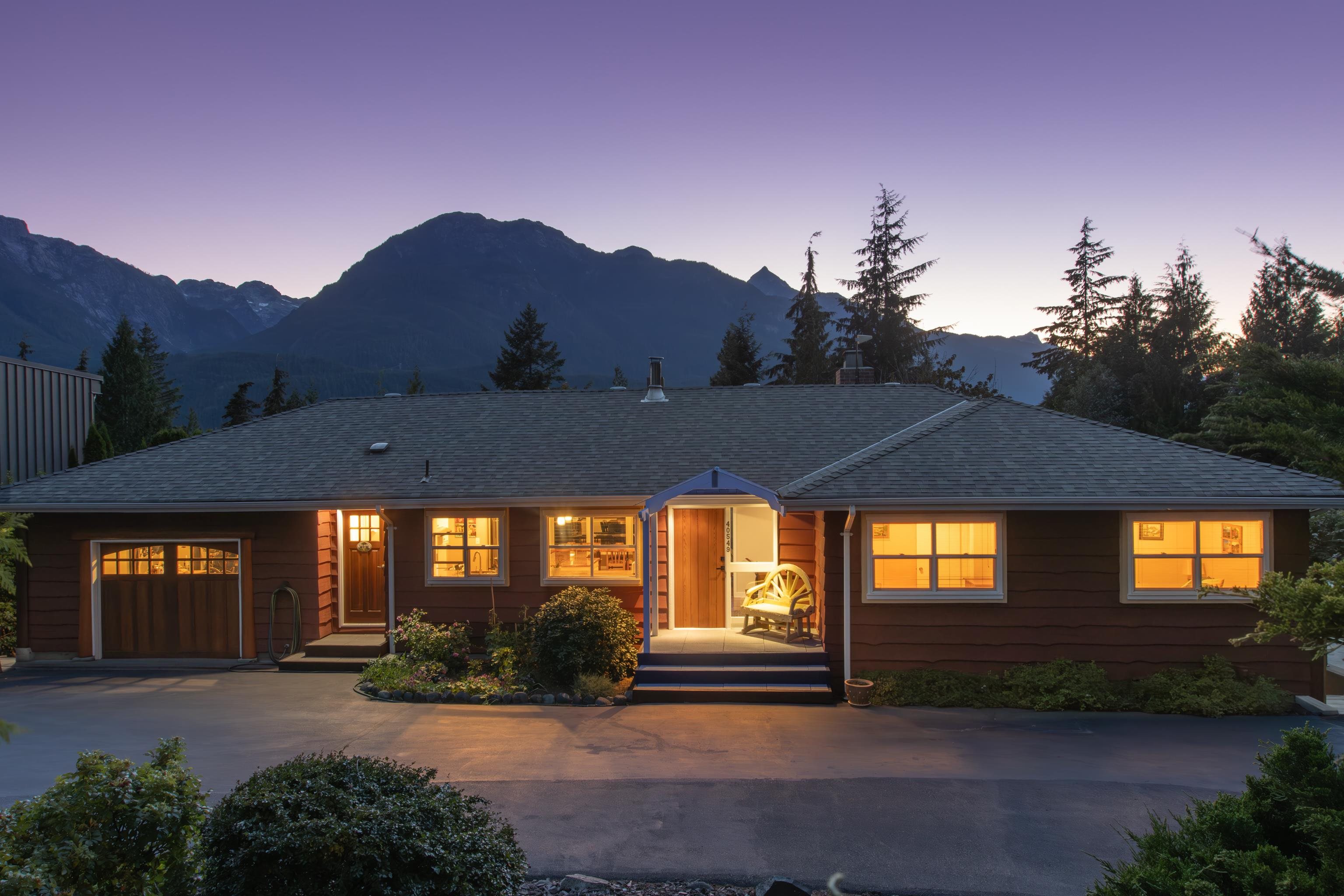40549 Ayr Drive, Squamish, BC V0N 1T0