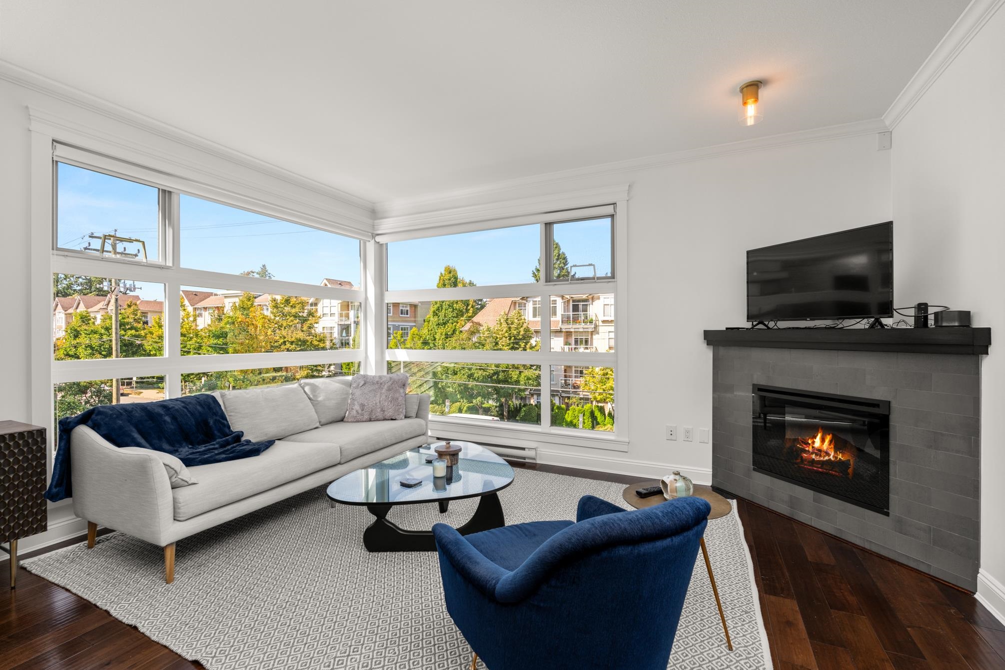 15336 17a Avenue #302, Surrey, BC V4A 1V3