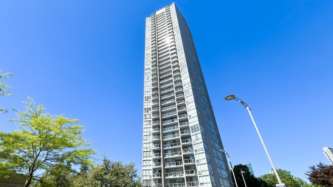 13618 100 Avenue #2710, Surrey, BC V3T 0A8