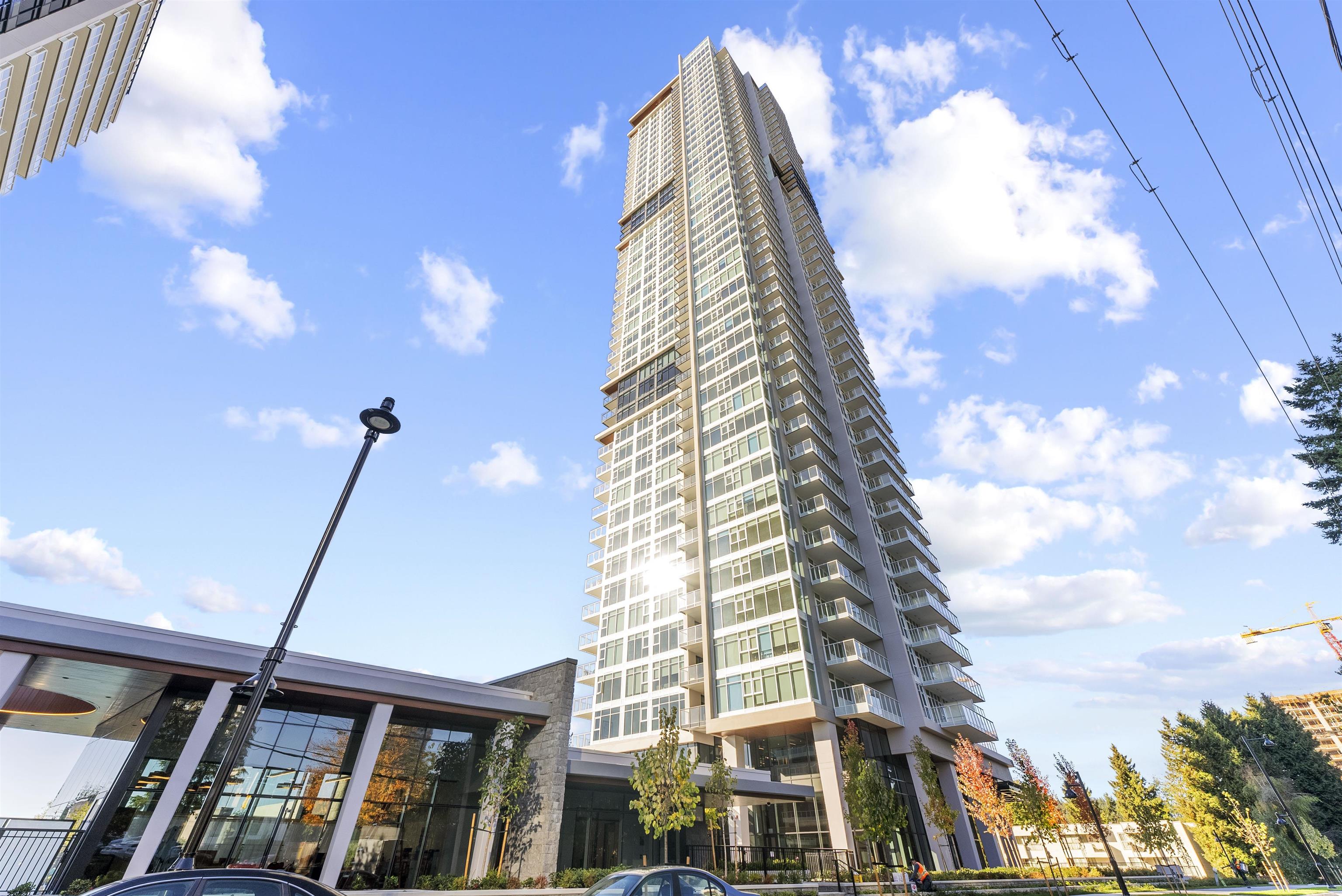 720 Farrow St #806, Coquitlam, BC V3J 0P3