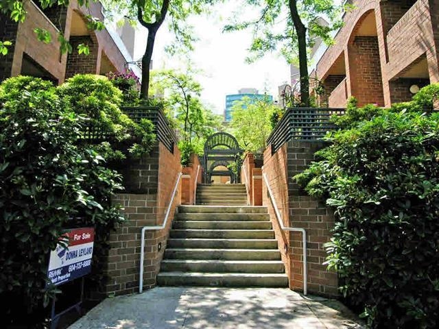 744 West 7th Avenue #10, Vancouver, BC V5Z 1B8