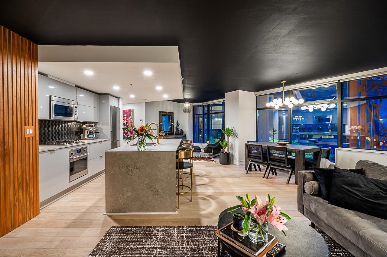 128 West Cordova Street #310, Vancouver, BC V6B 0E6