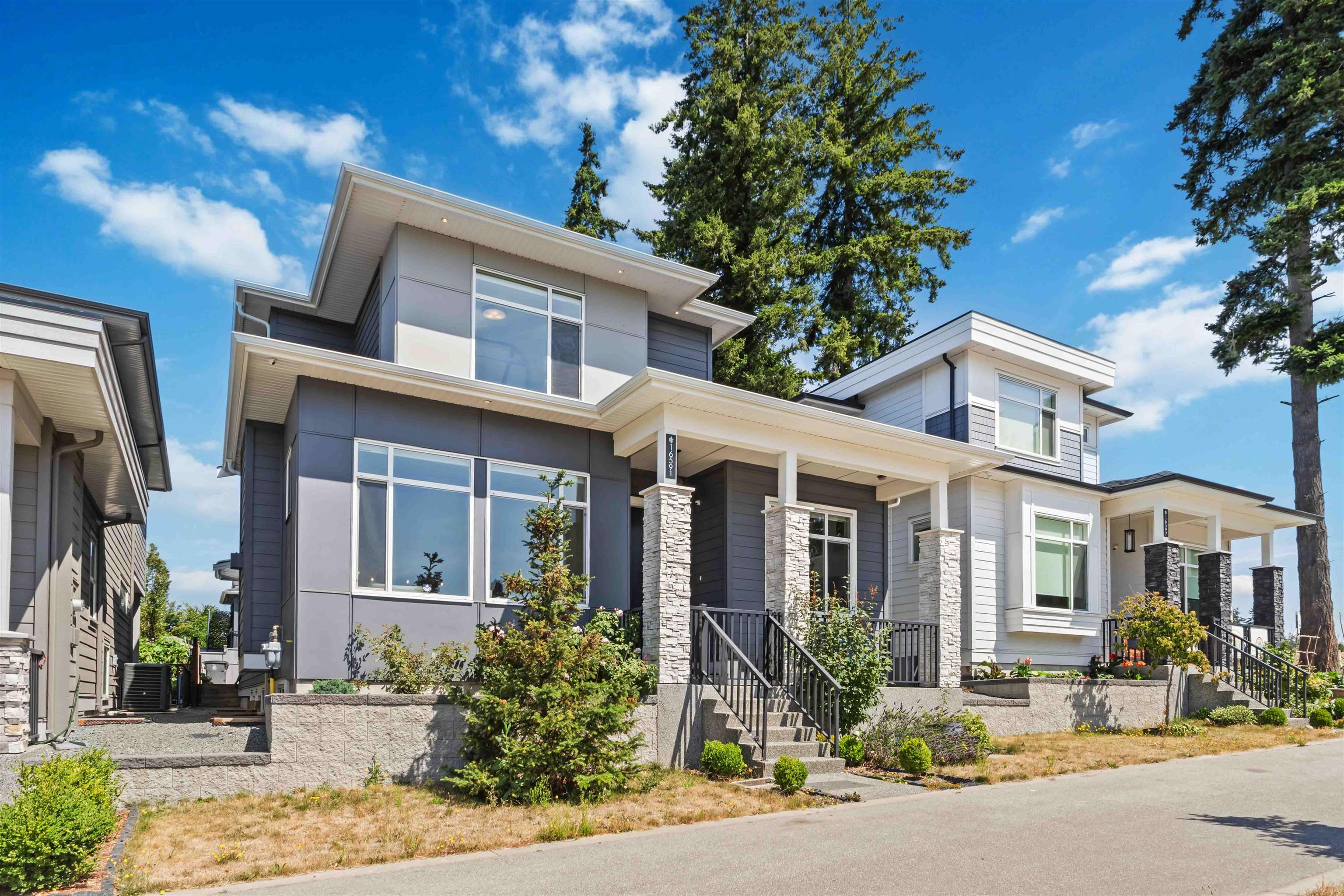 20 Avenue, Surrey, BC V3Z 1B9