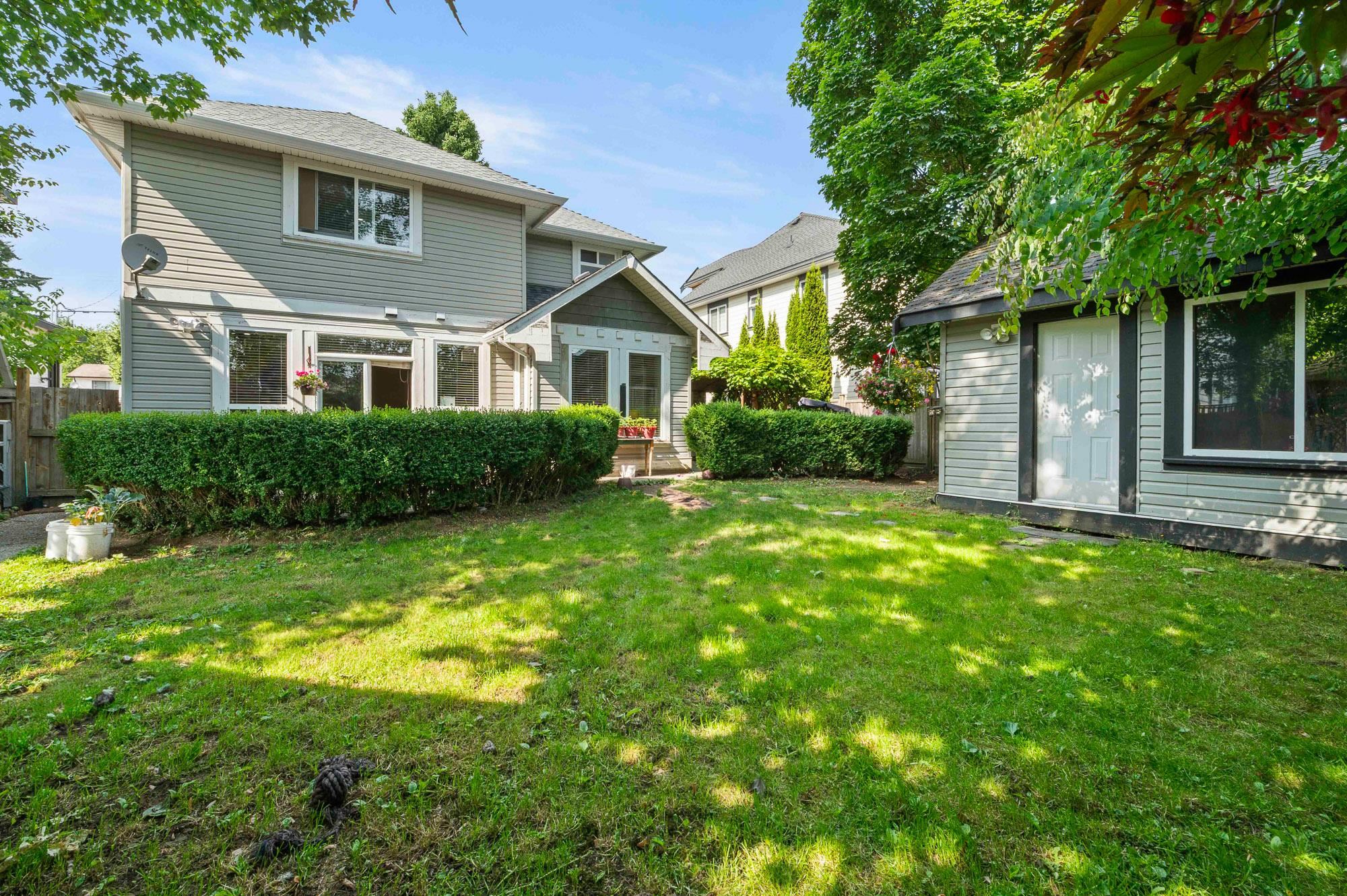 71 Avenue, Surrey, BC V3W 2L1