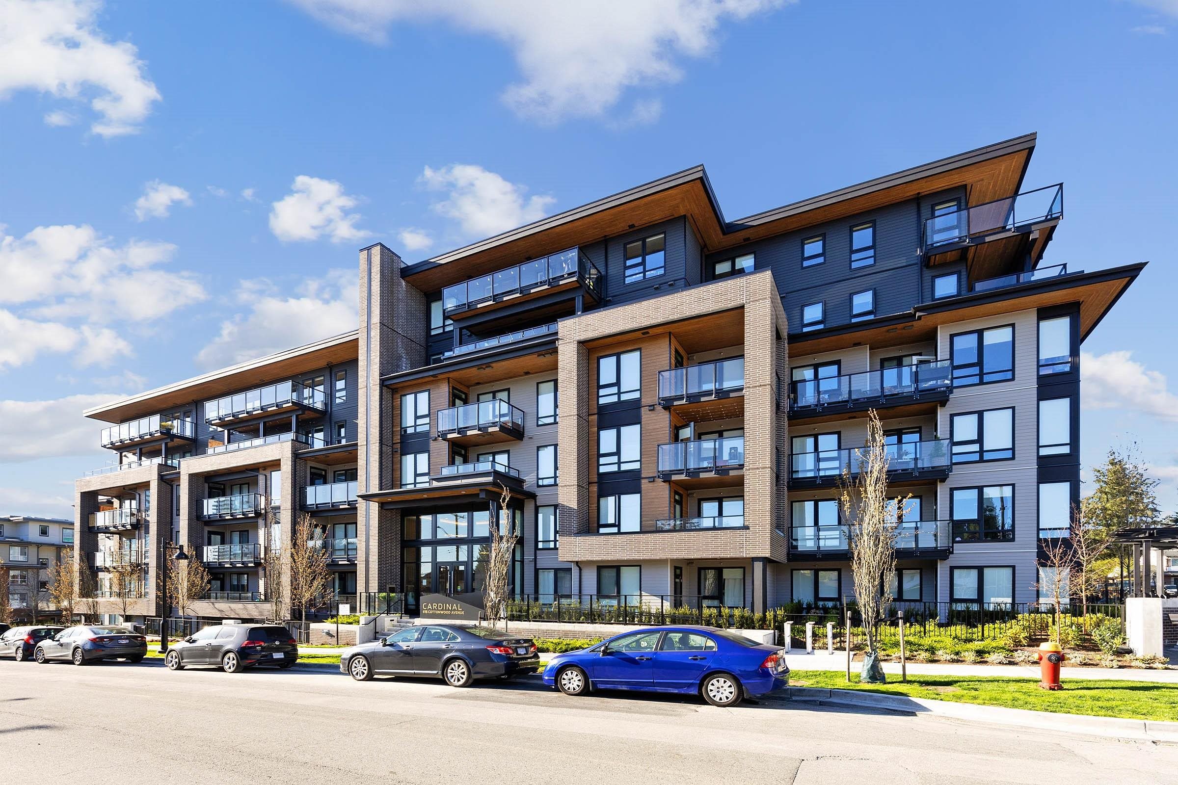 615 Cottonwood Avenue #404, Coquitlam, BC V3J 2S5