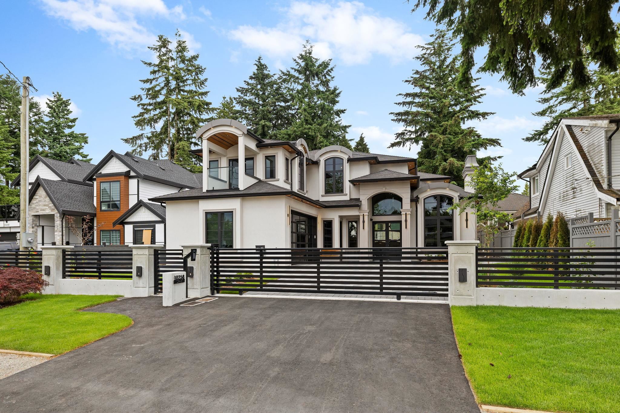 128a Street, Surrey, BC V3T 3E8