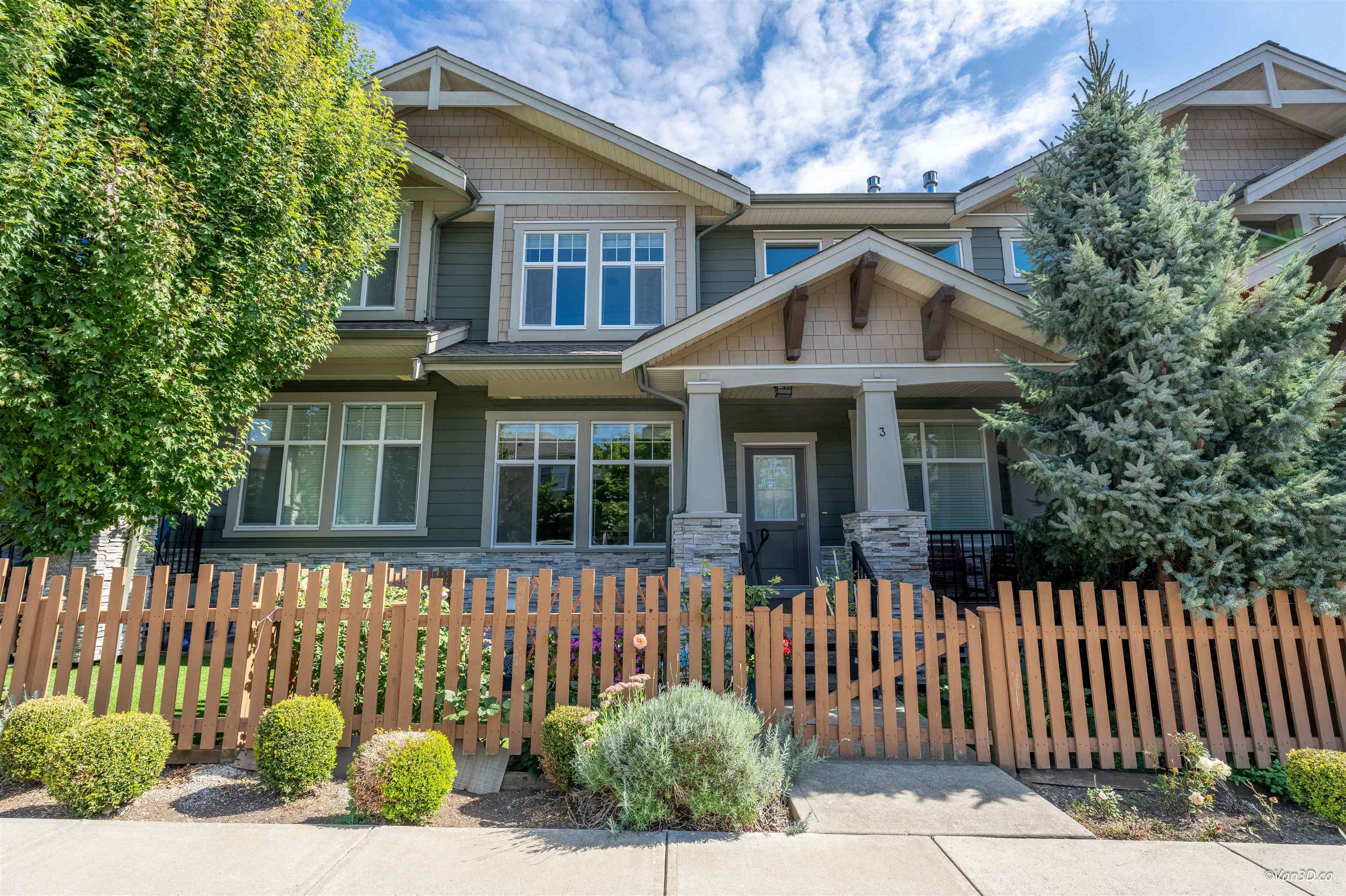 7138 210 Street #3, Langley, BC V2Y 0V7