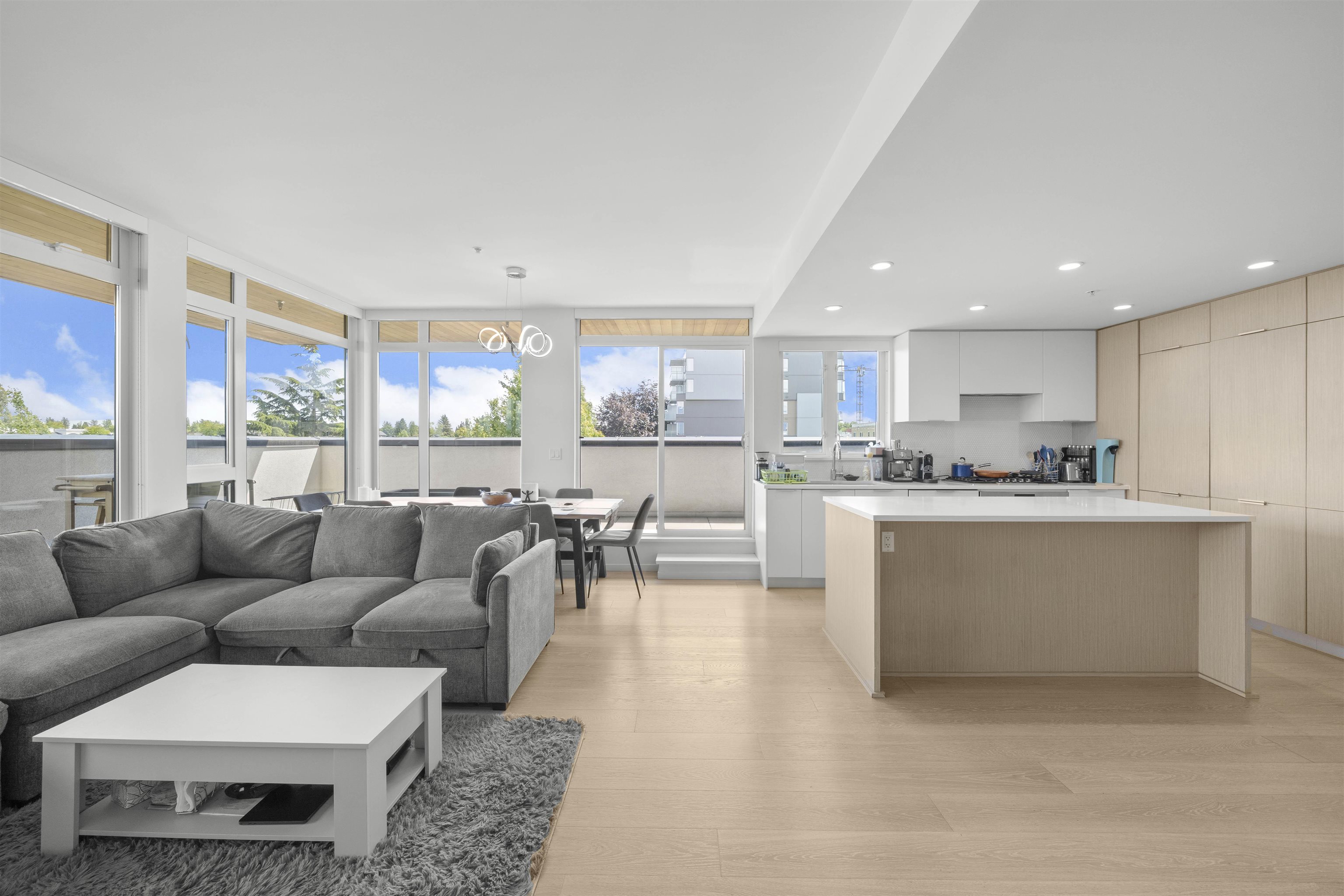 5085 Main Street #602, Vancouver, BC V5W 2R2