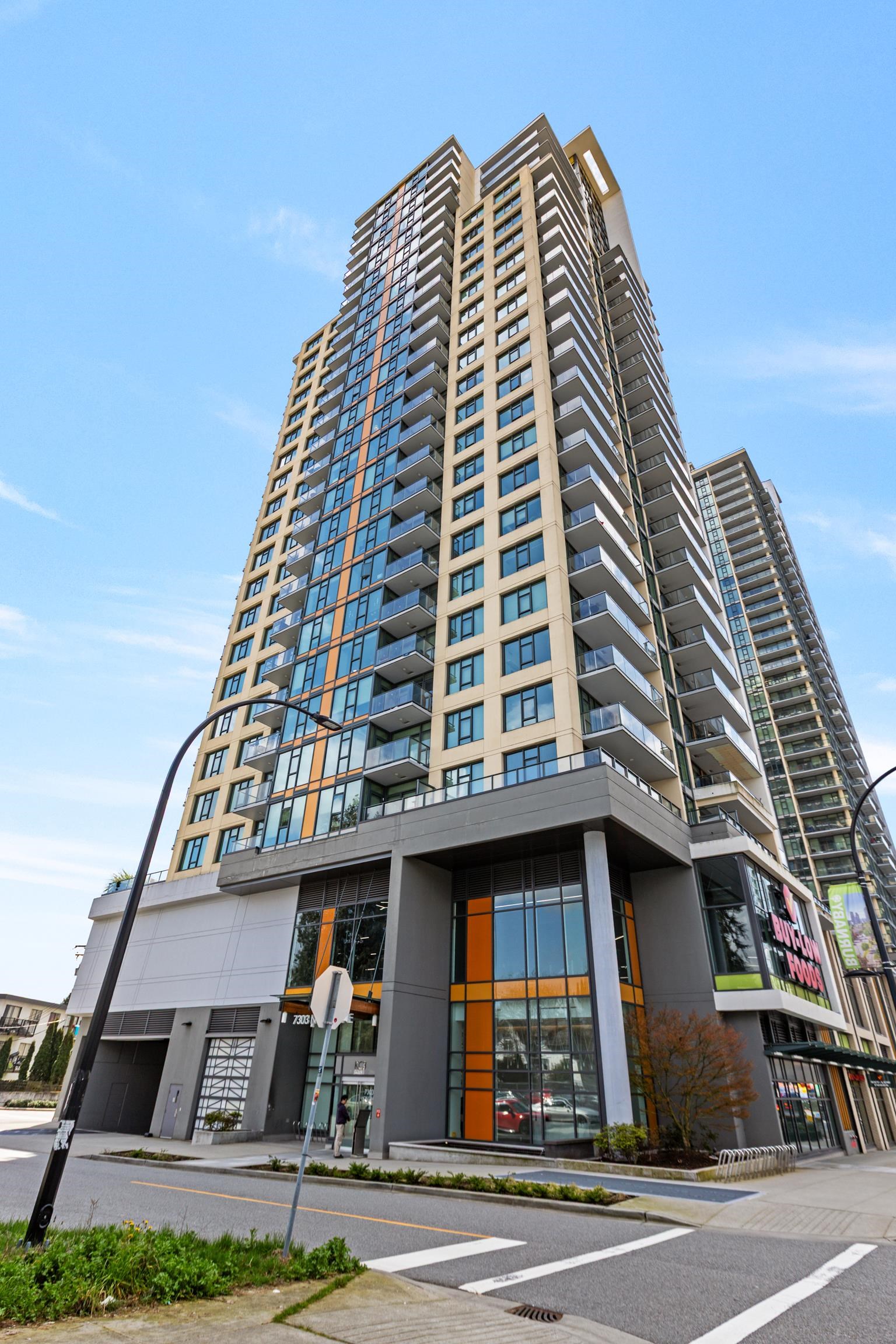 7303 Noble Lane #2303, Burnaby, BC V3N 0H2