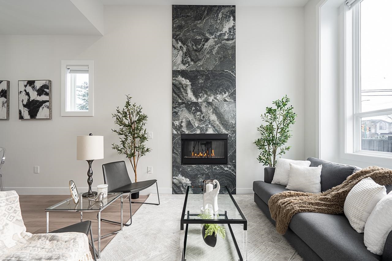 15th Street, Burnaby, BC V3N 4K6