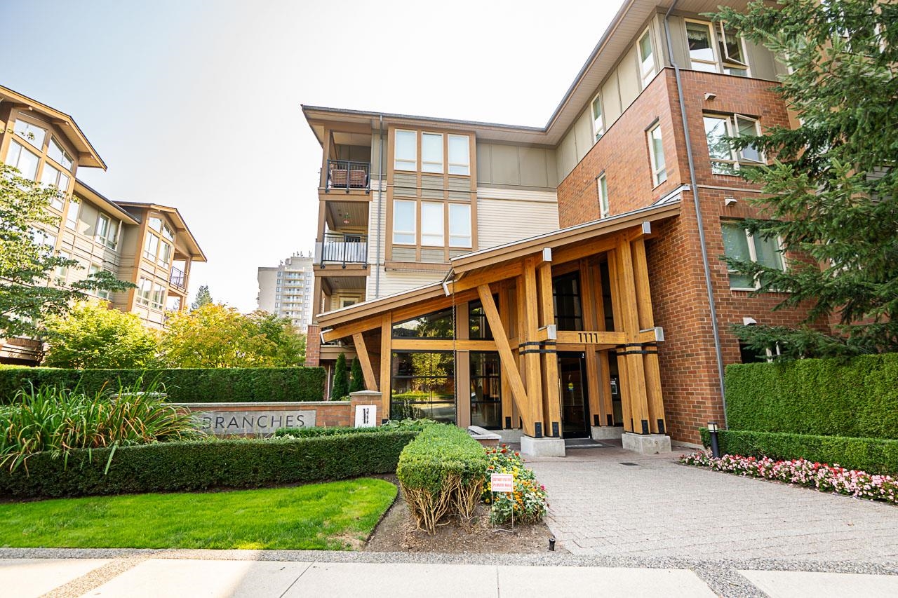1111 27th Street #107, North Vancouver, BC V7J 1S3