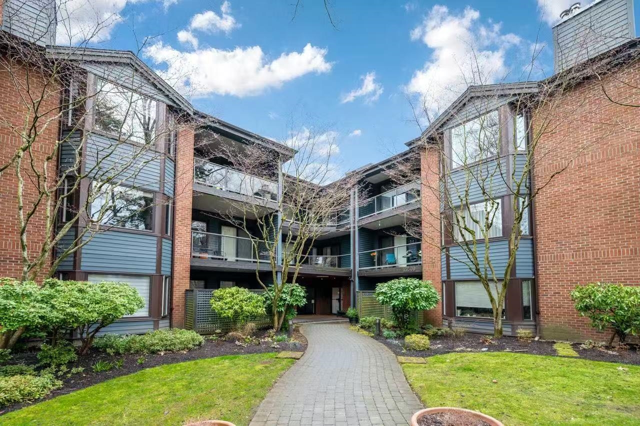 15300 17 Avenue #110, Surrey, BC V4A 8Y6