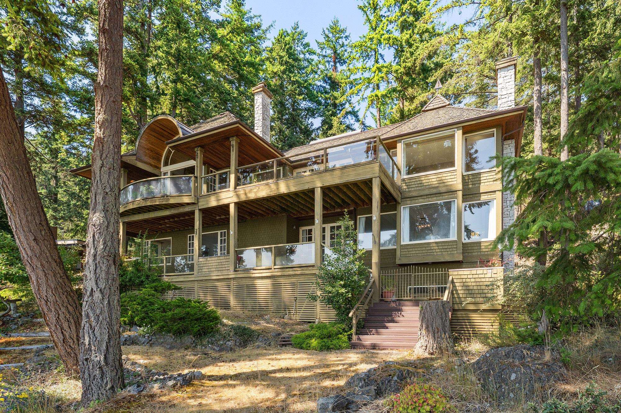 1251 Fairweather Road, Bowen Island, BC V0N 1G2