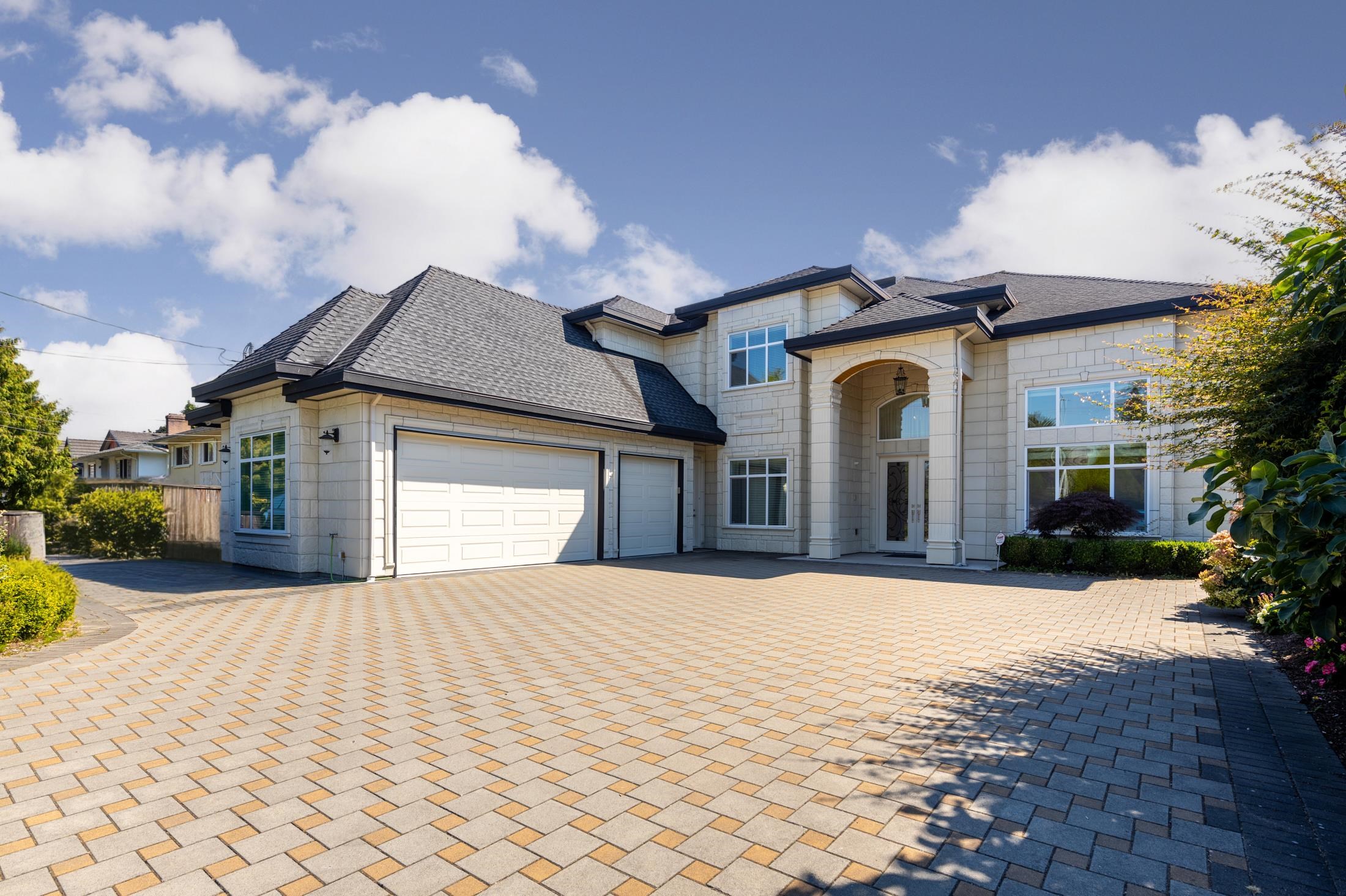 6160 Granville Avenue, Richmond, BC V7C 1G1