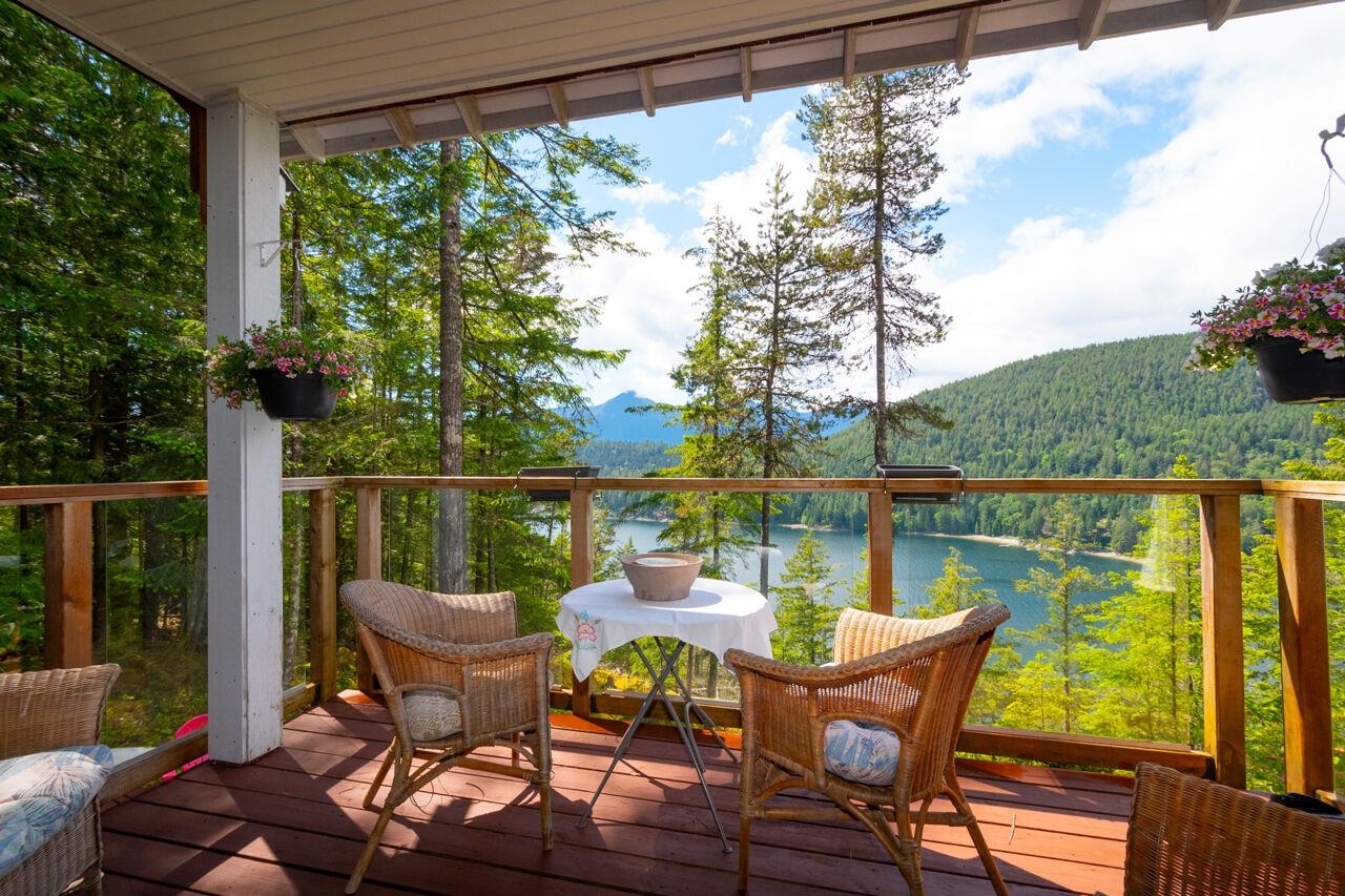 1029 Center Bay Rd, Gambier Island, BC V0N 1V0