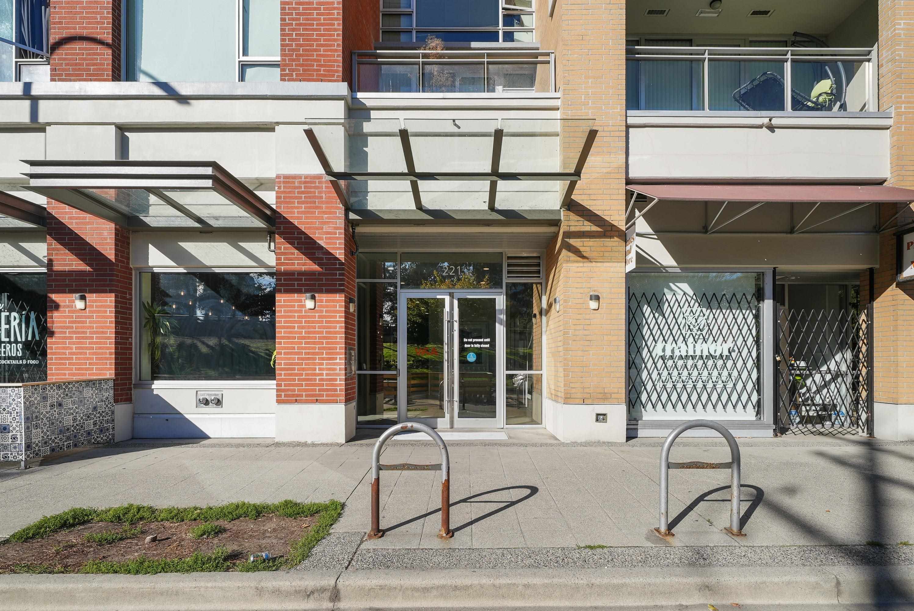 221 Union Street #715, Vancouver, BC V6A 0B4
