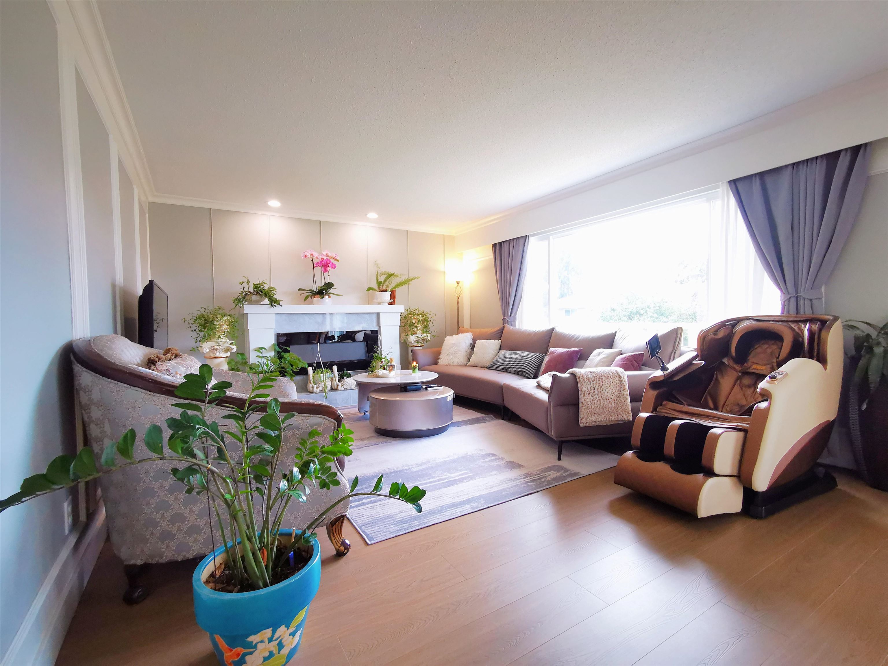 7460 Thormanby Crescent, Richmond, BC V7C 4G3