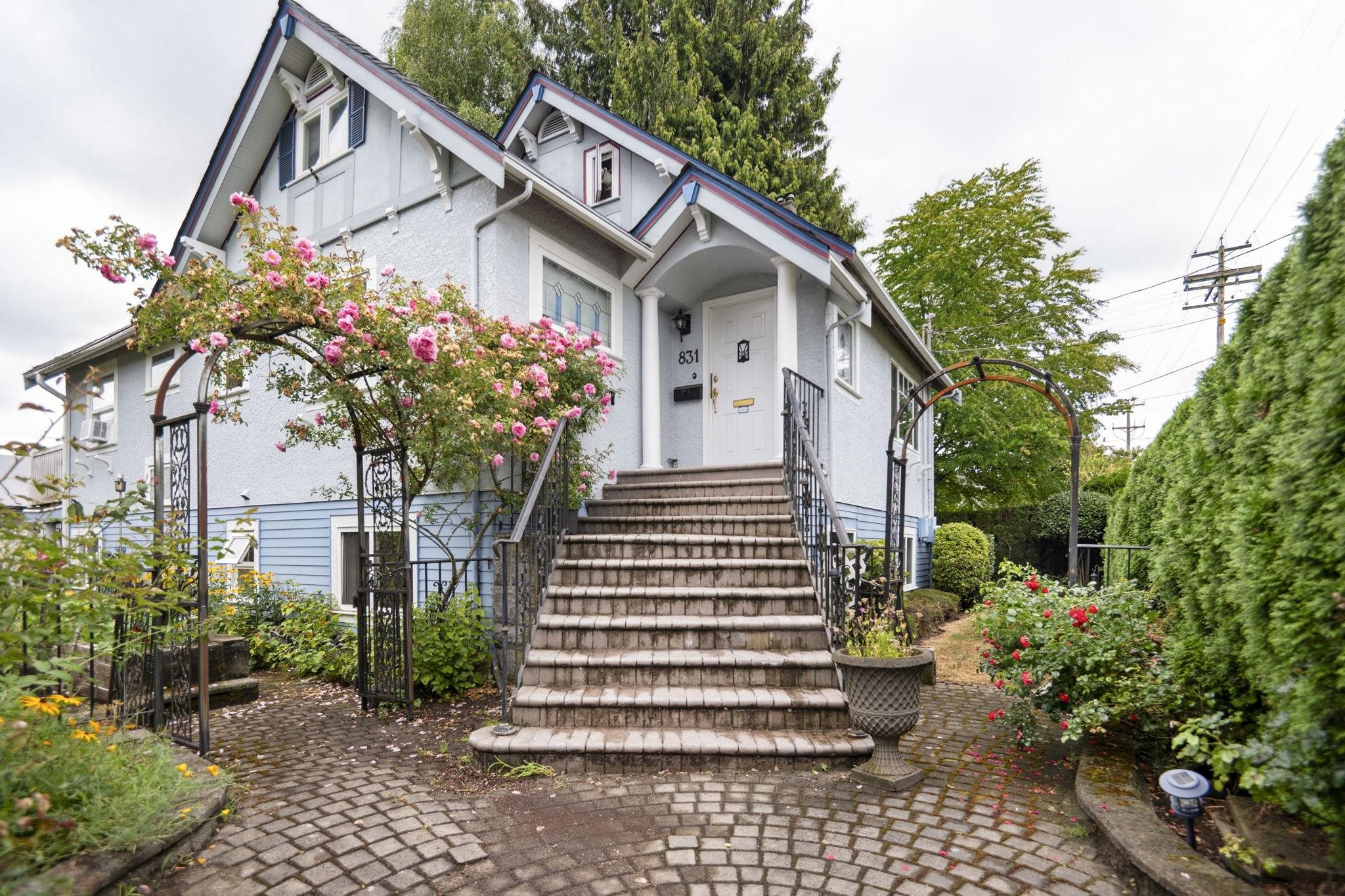 831 2nd Street, New Westminster, BC V3L 2N4