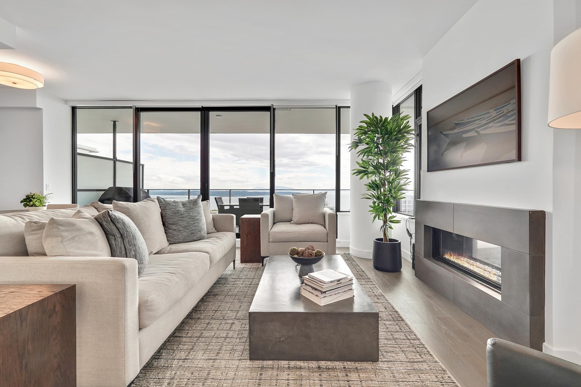 1588 Johnston Rd #2305, White Rock, BC V4B 0C5