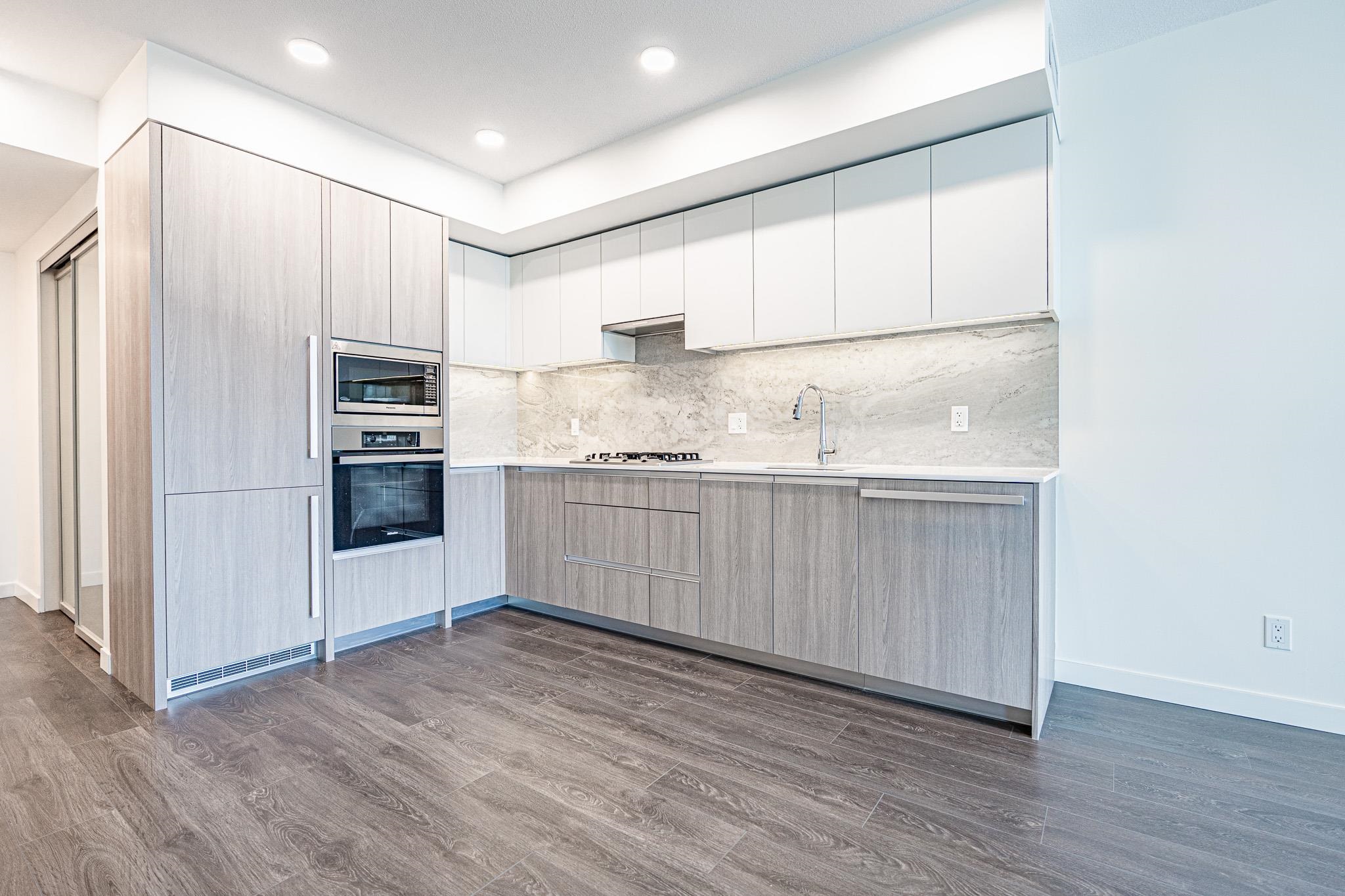 6633 Buswell St #607, Richmond, BC V6Y 0M3