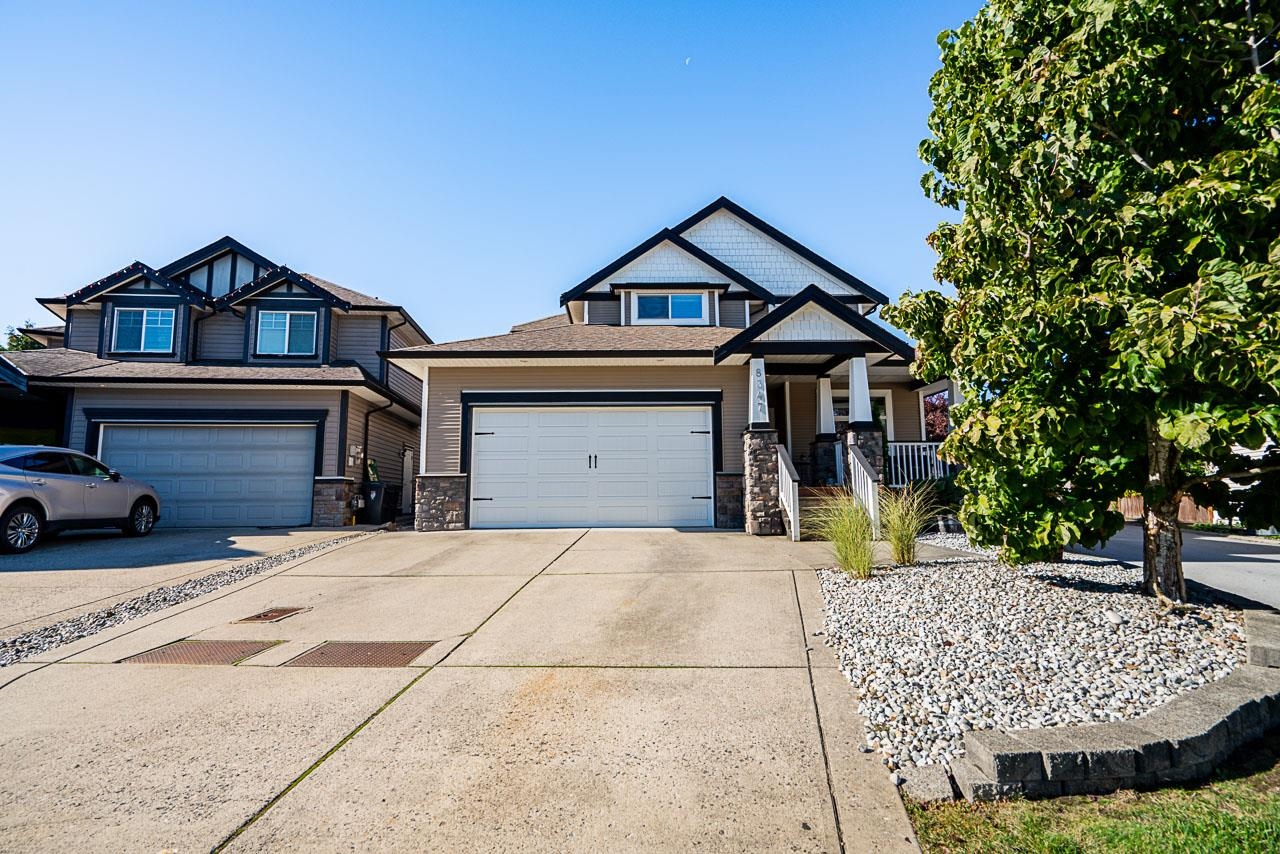 208b Street, Langley, BC V2Y 0A7