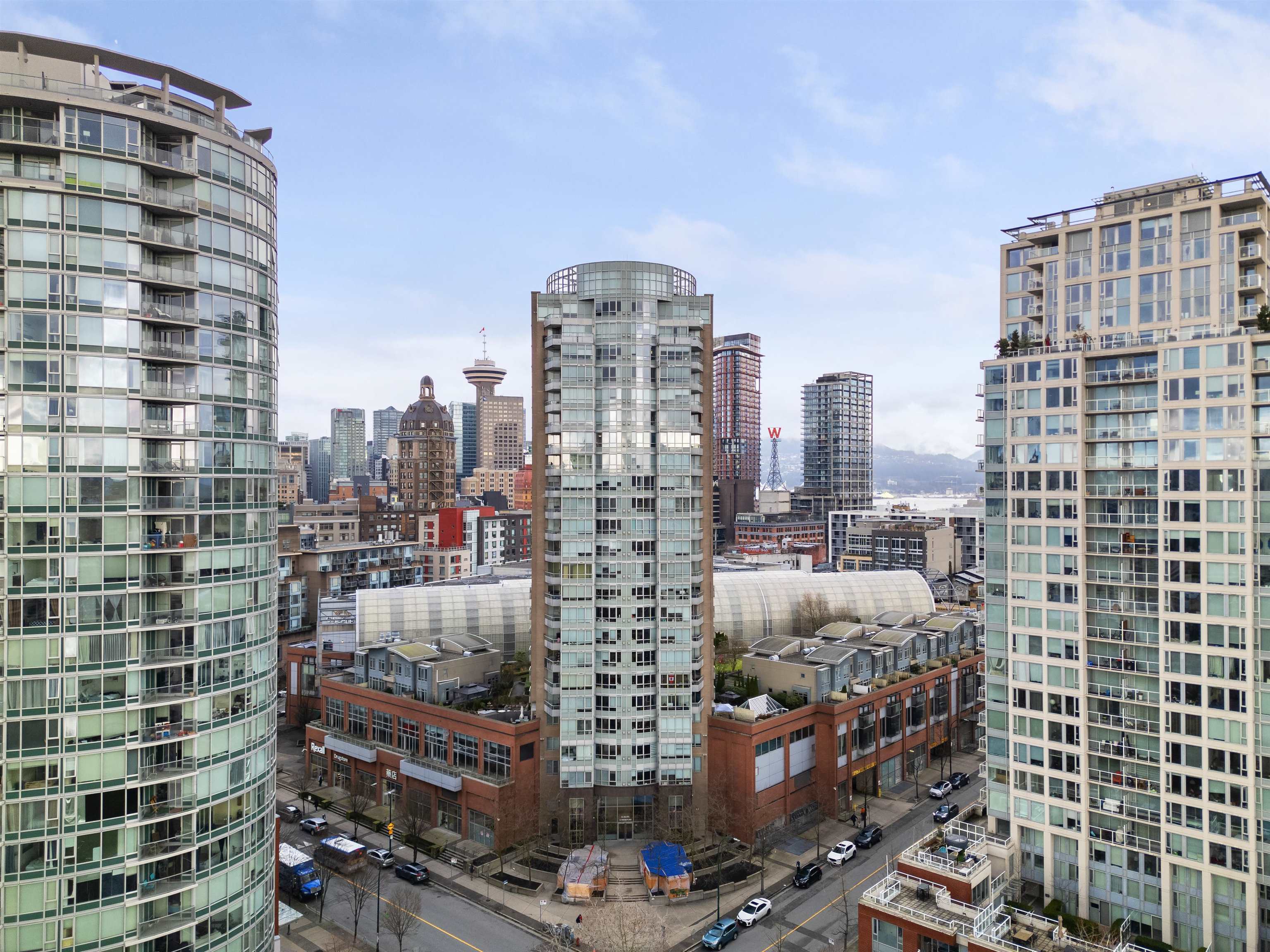 63 Keefer Place #1501, Vancouver, BC V6B 6N6