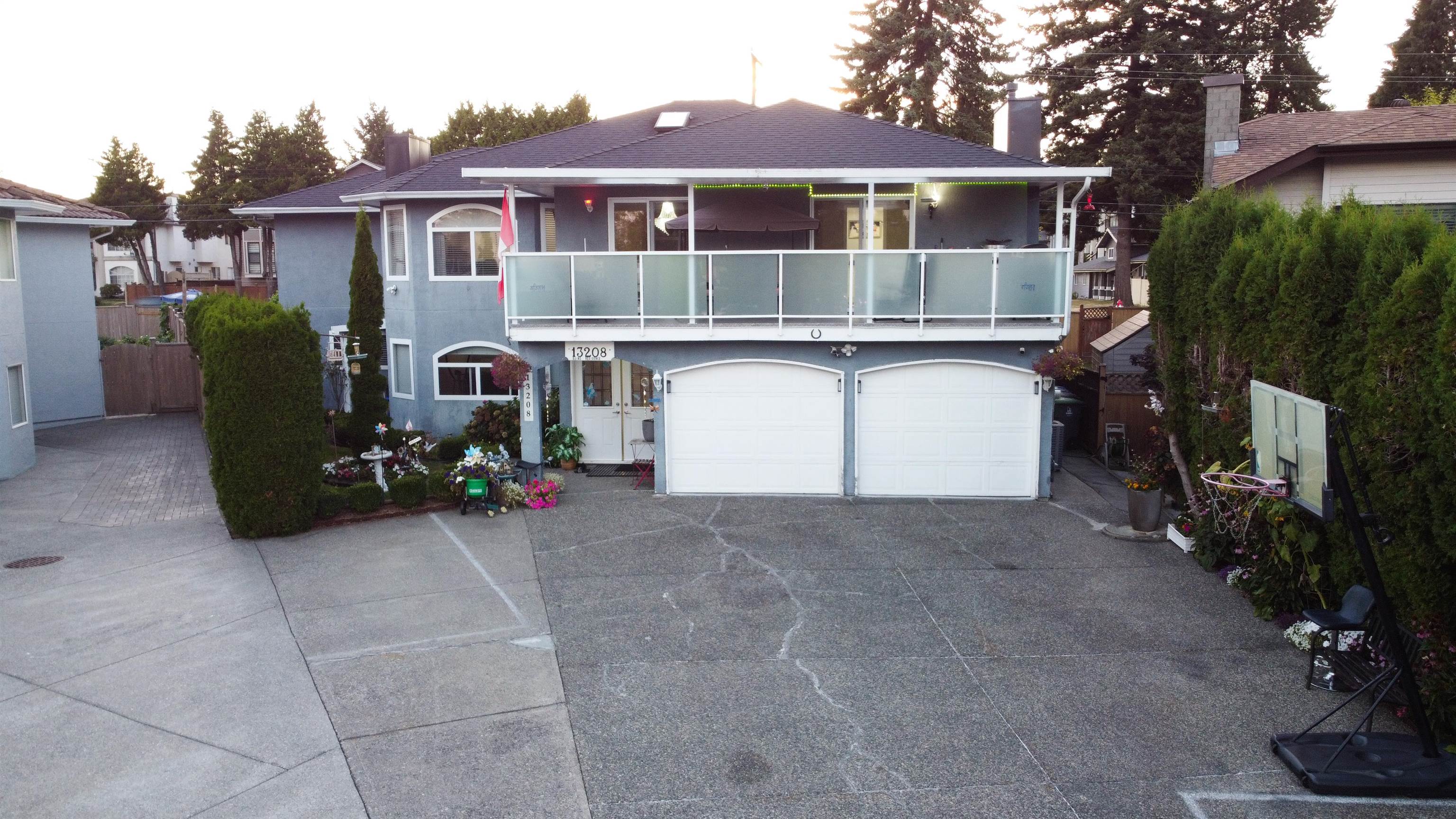 66a Avenue, Surrey, BC V3W 8E3