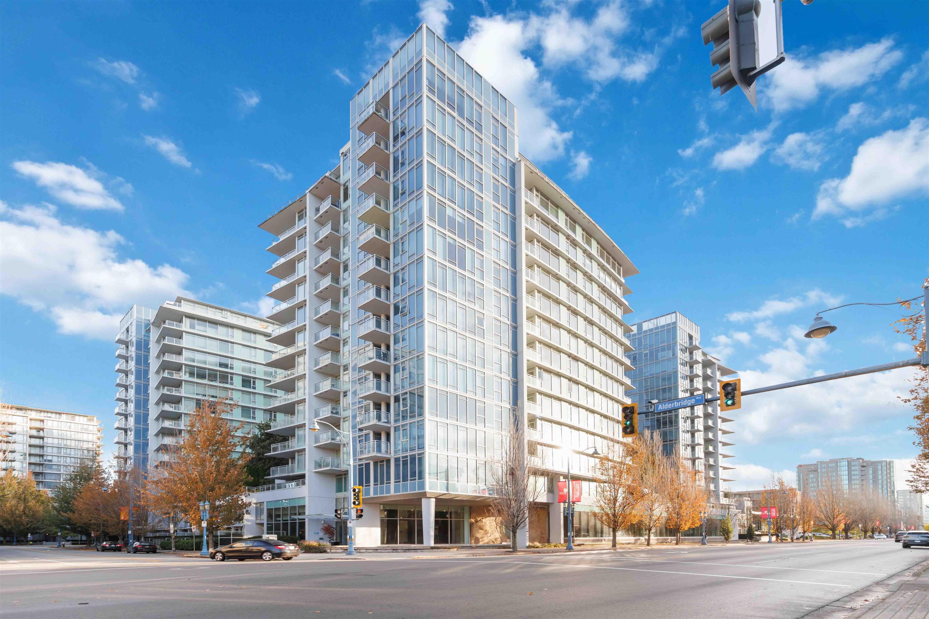 7371 Westminster Highway #1002, Richmond, BC V6X 0B4