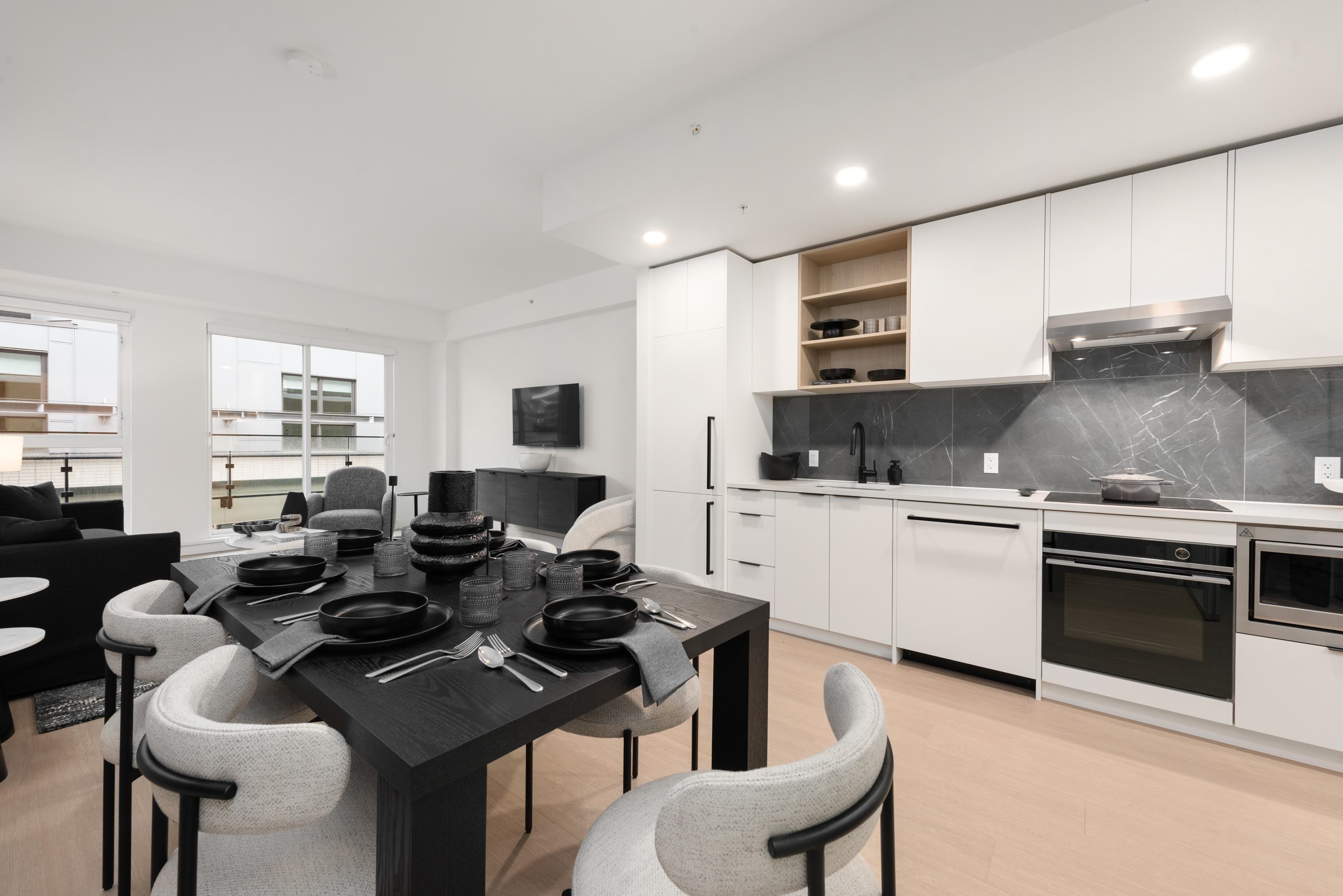 422 E 3rd St #365, North Vancouver, BC V7L 0K1