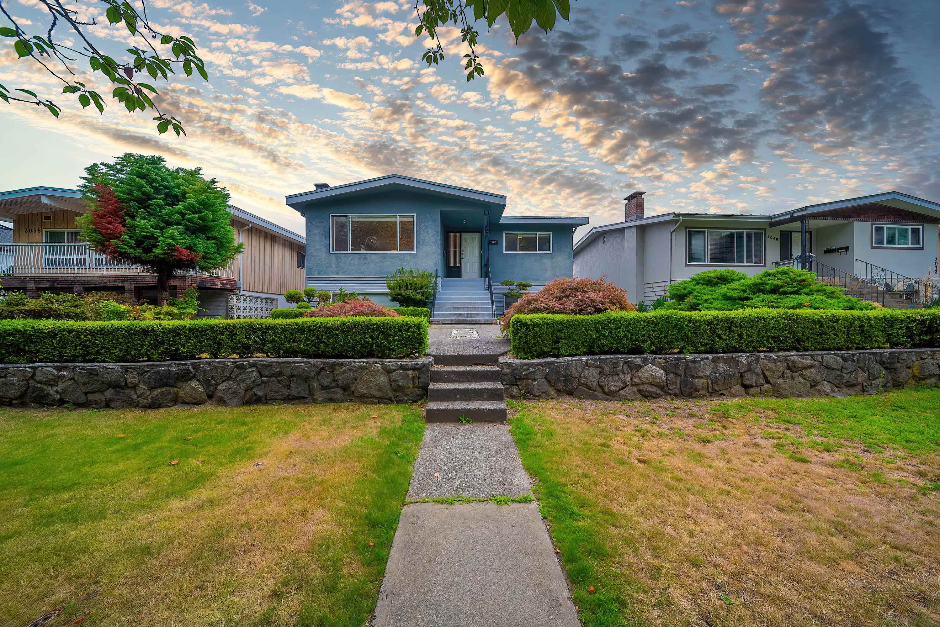 3063 Rosemont Drive, Vancouver, BC V5S 2C8