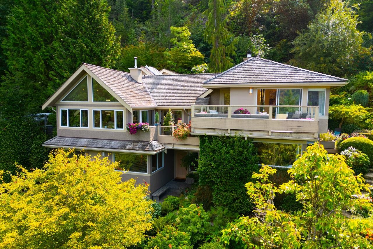 5480 Keith Road, West Vancouver, BC V7W 3C9