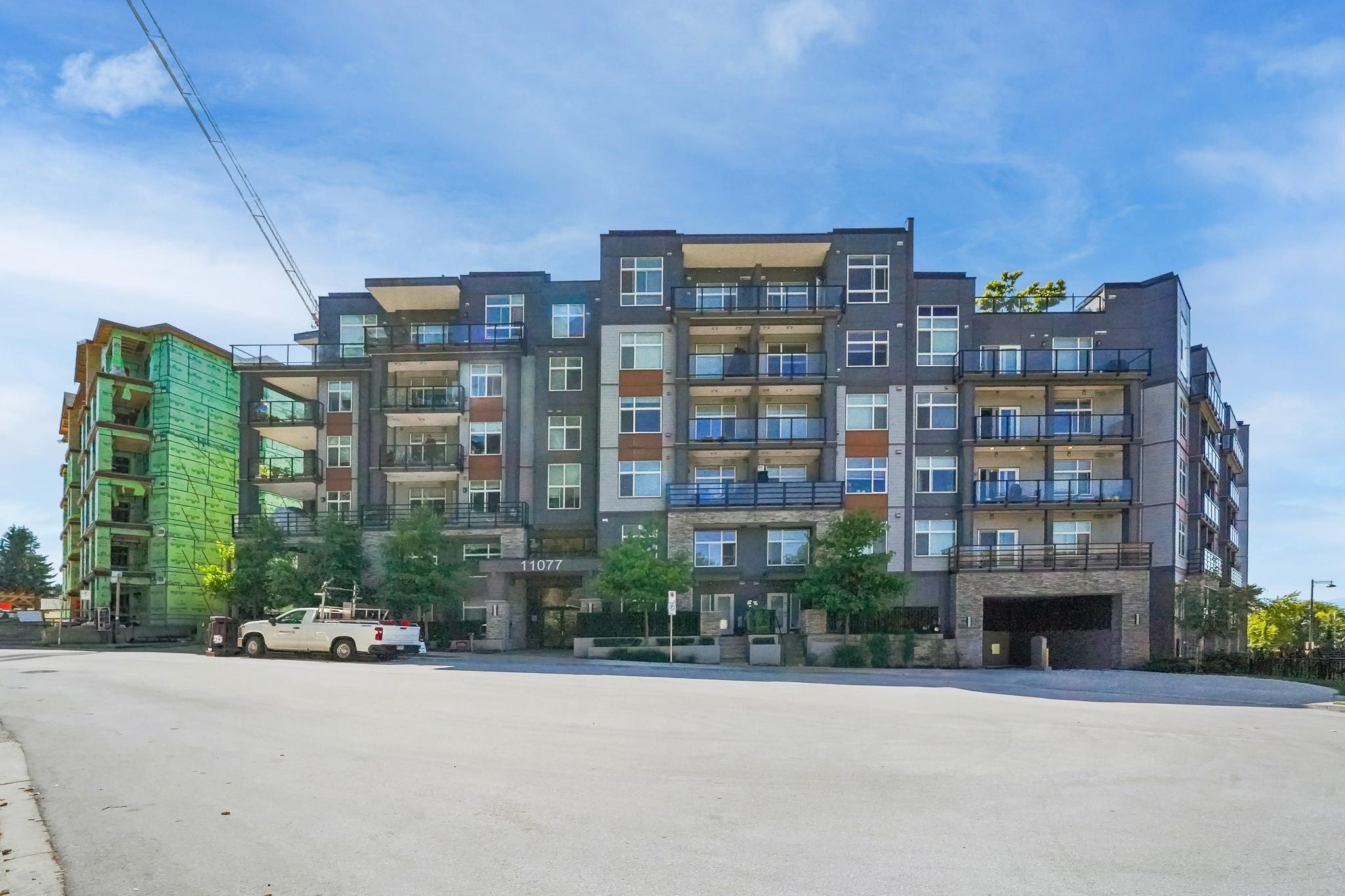 11077 Ravine Rd #415, Surrey, BC V3T 0R7
