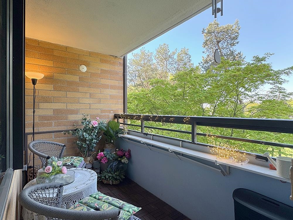 6611 Minoru Boulevard #405, Richmond, BC V6Y 1Y9