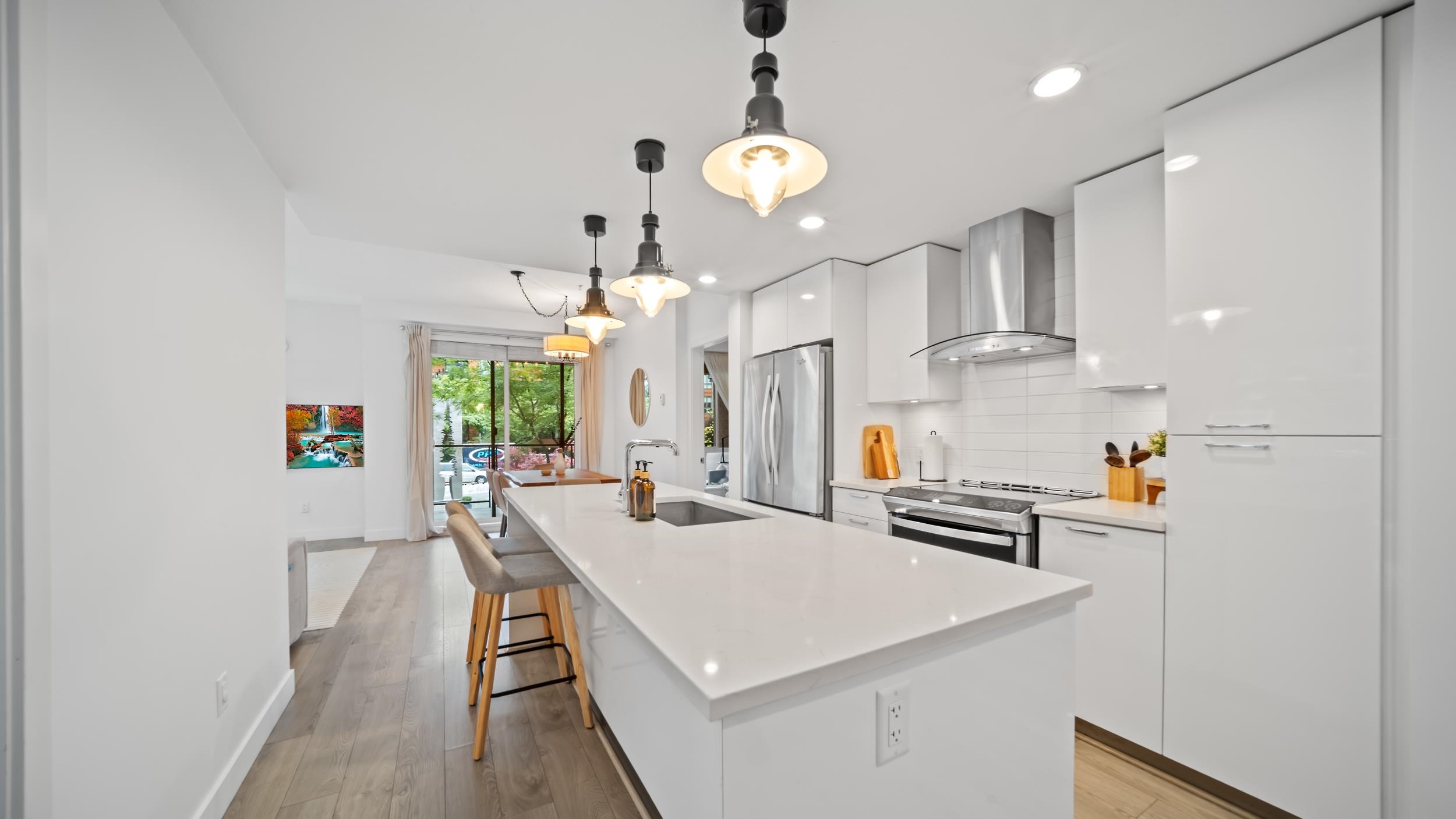 719 3rd Street West #204, North Vancouver, BC V7M 0E7