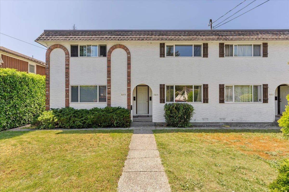3263 Vincent Street, Port Coquitlam, BC V3B 3T3