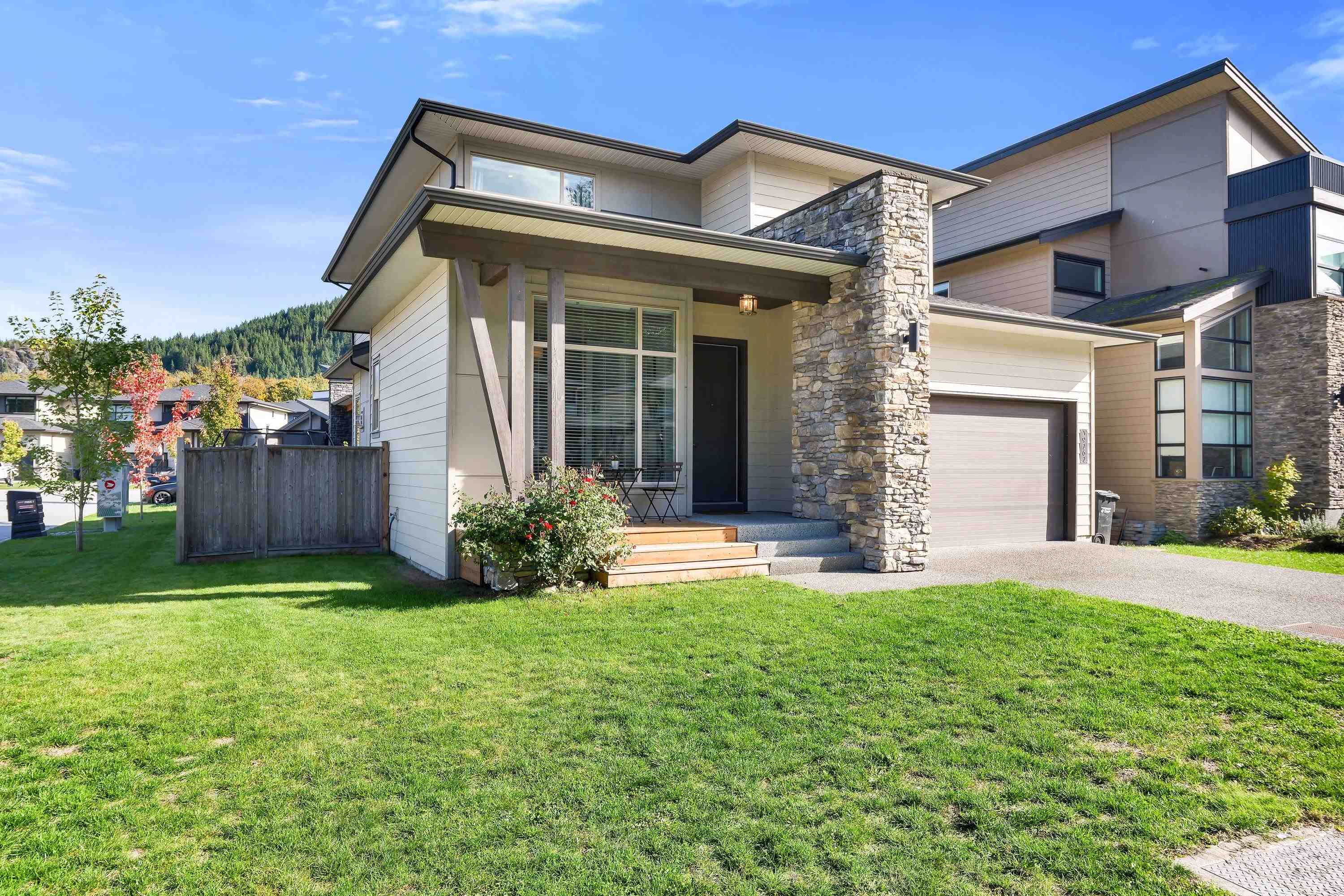 39262 Falcon Crescent, Squamish, BC V8B 0V8