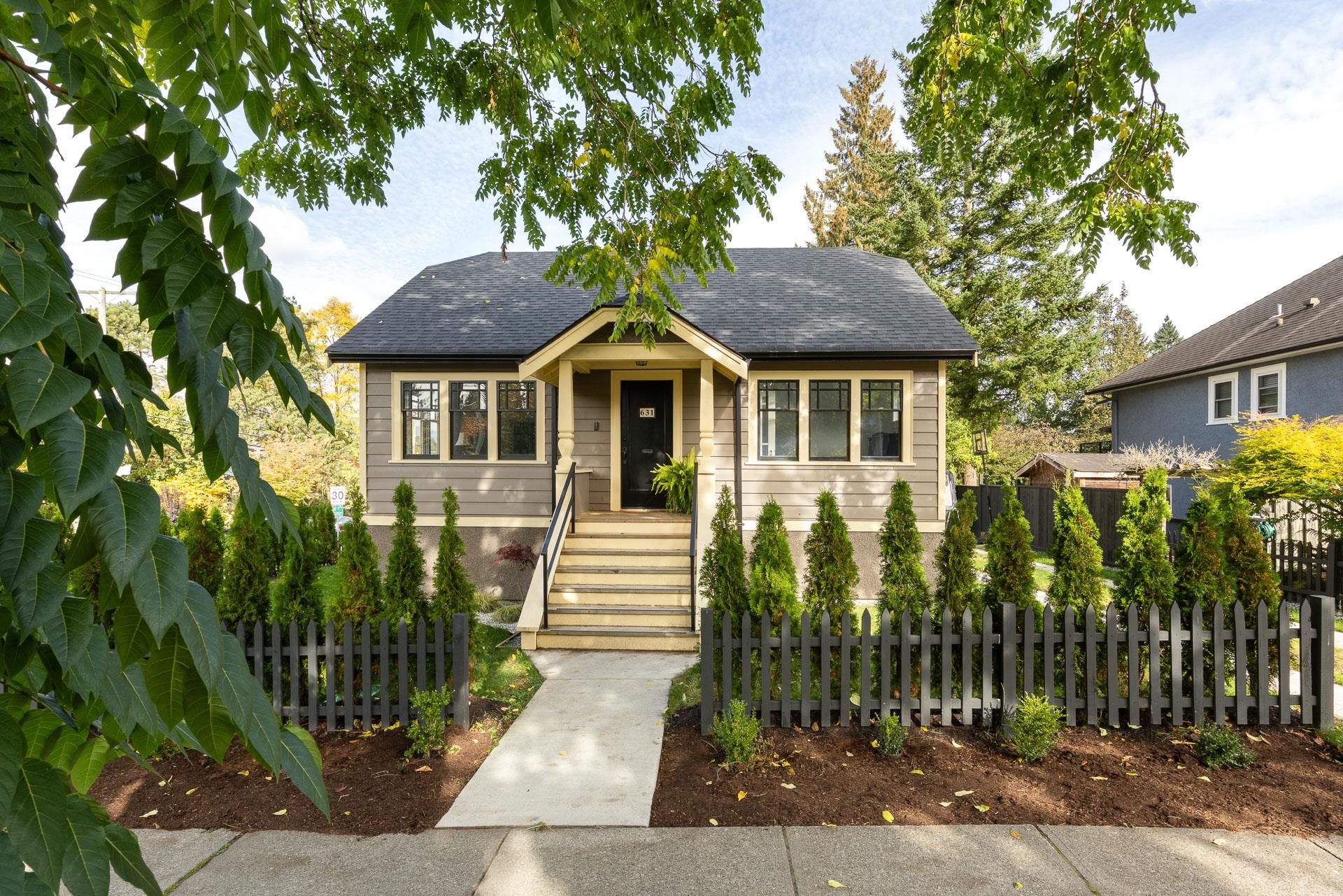 631 2nd Street, New Westminster, BC V3L 2M6