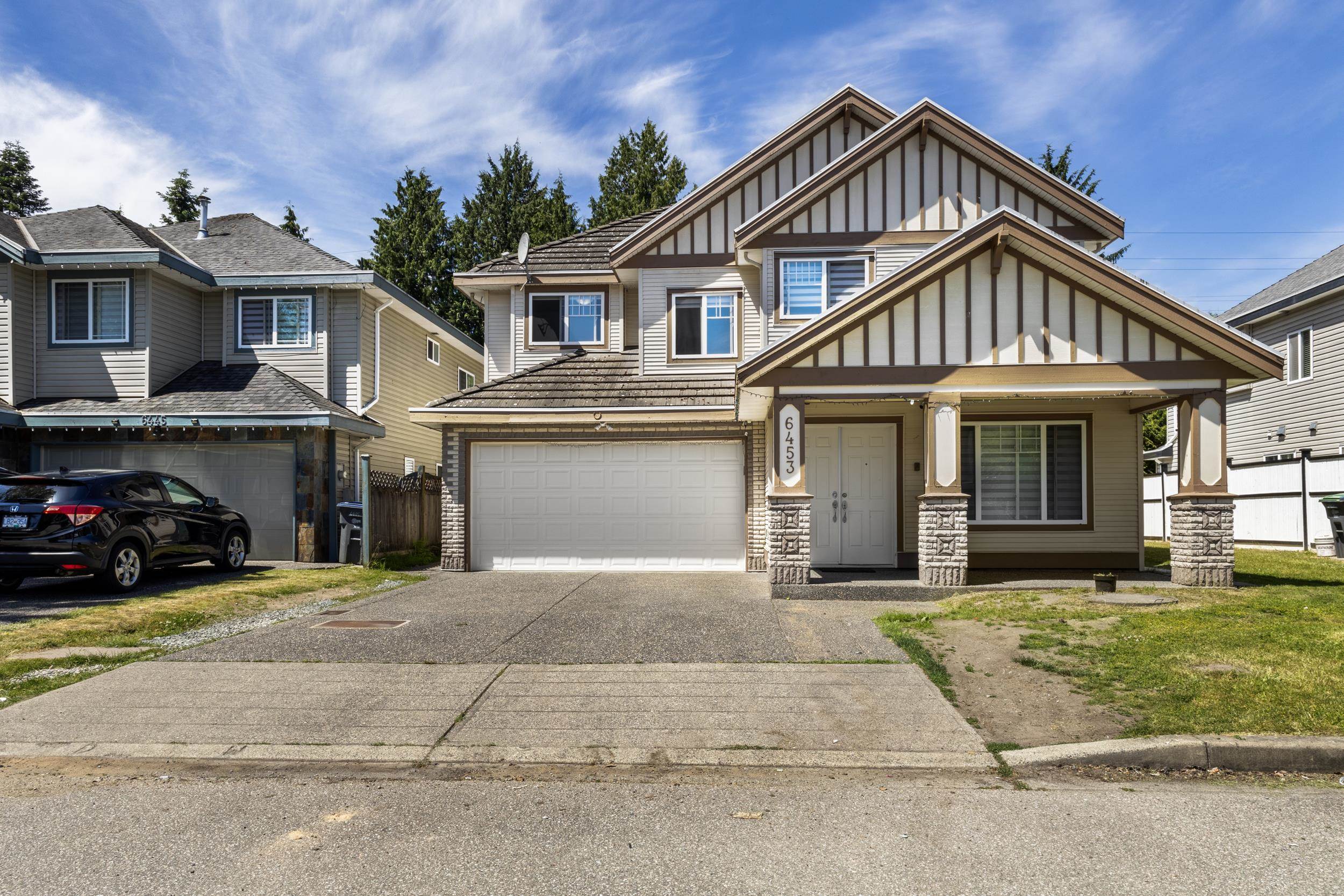 141a Street, Surrey, BC V3W 1R5