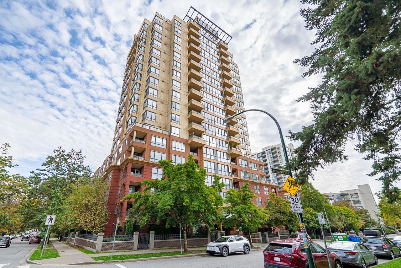 5288 Melbourne Street #1501, Vancouver, BC V5R 6E6