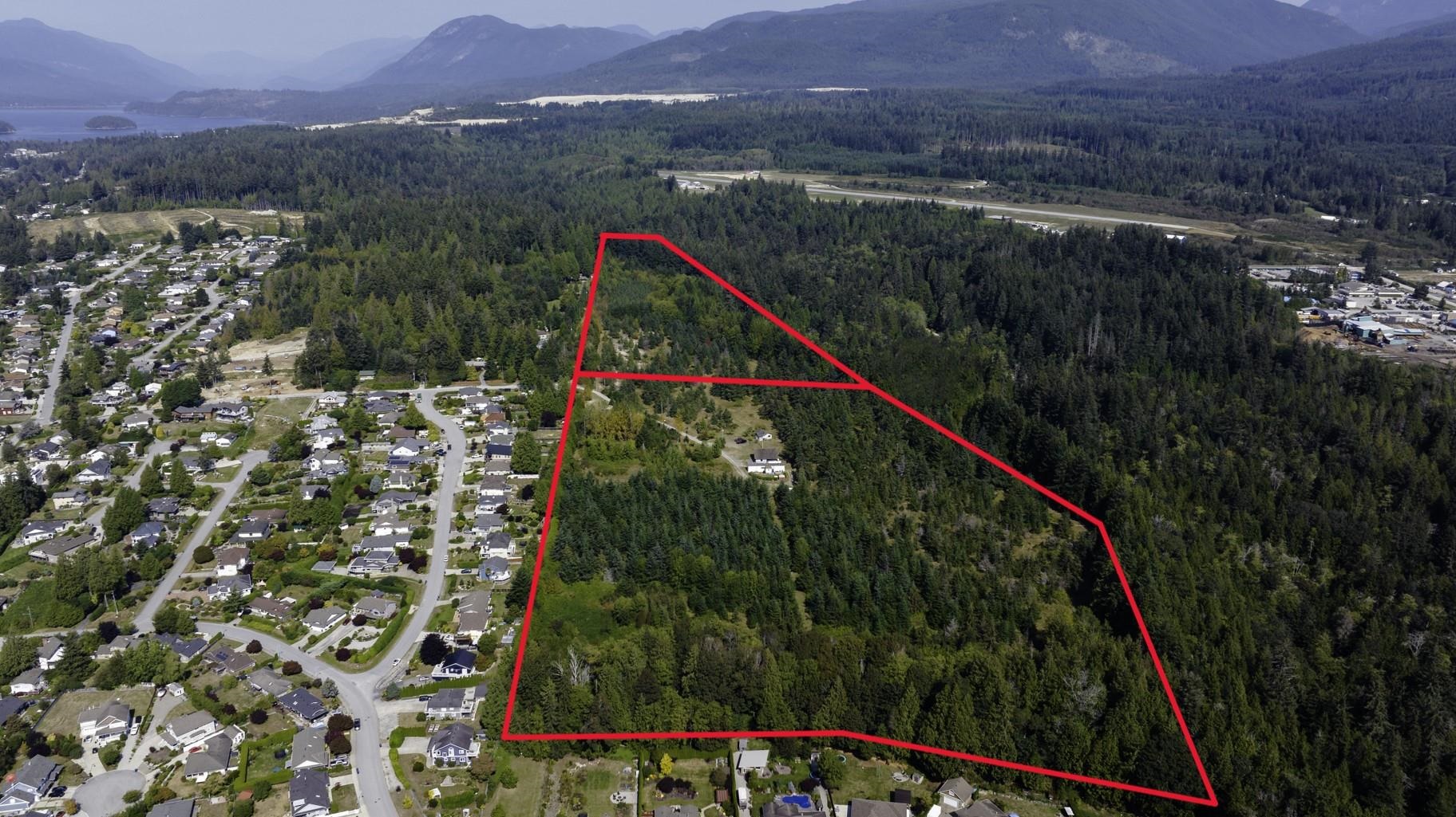 4860 Skylark Road, Sechelt, BC V7Z 0G4