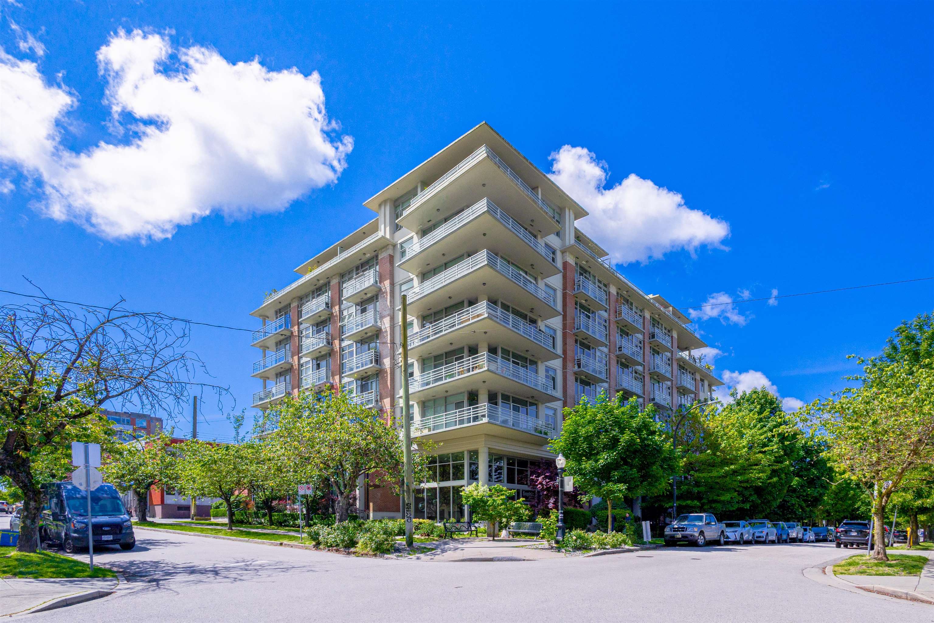 298 East 11th Avenue #611, Vancouver, BC V5T 0A2