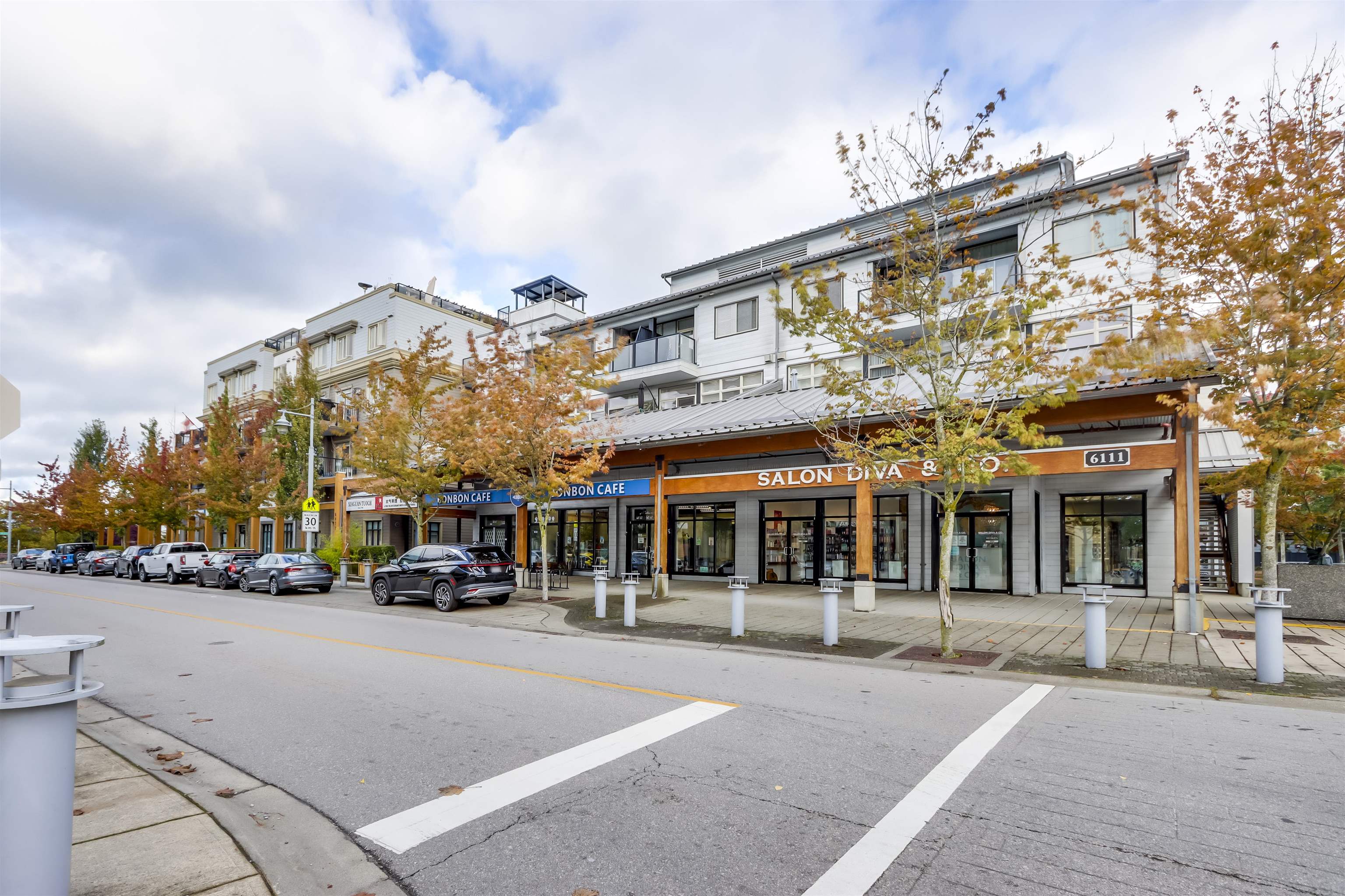 6077 London Rd #209, Richmond, BC V7E 6V5