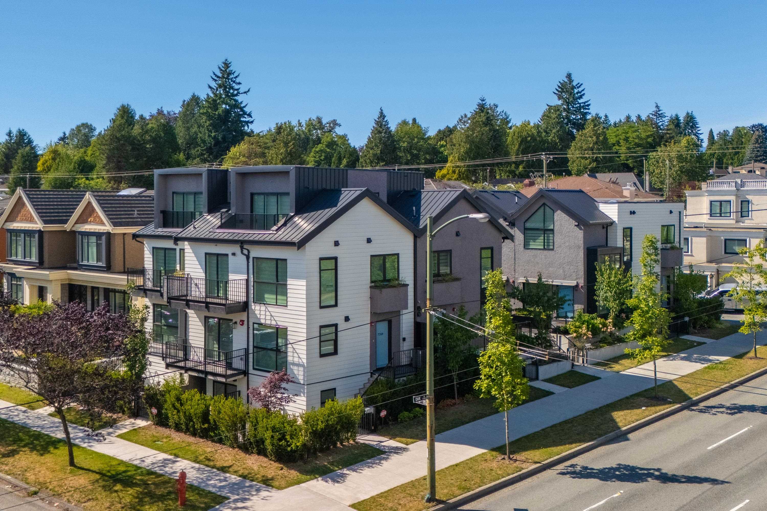 7357 Oak Street, Vancouver, BC V6P 1V7