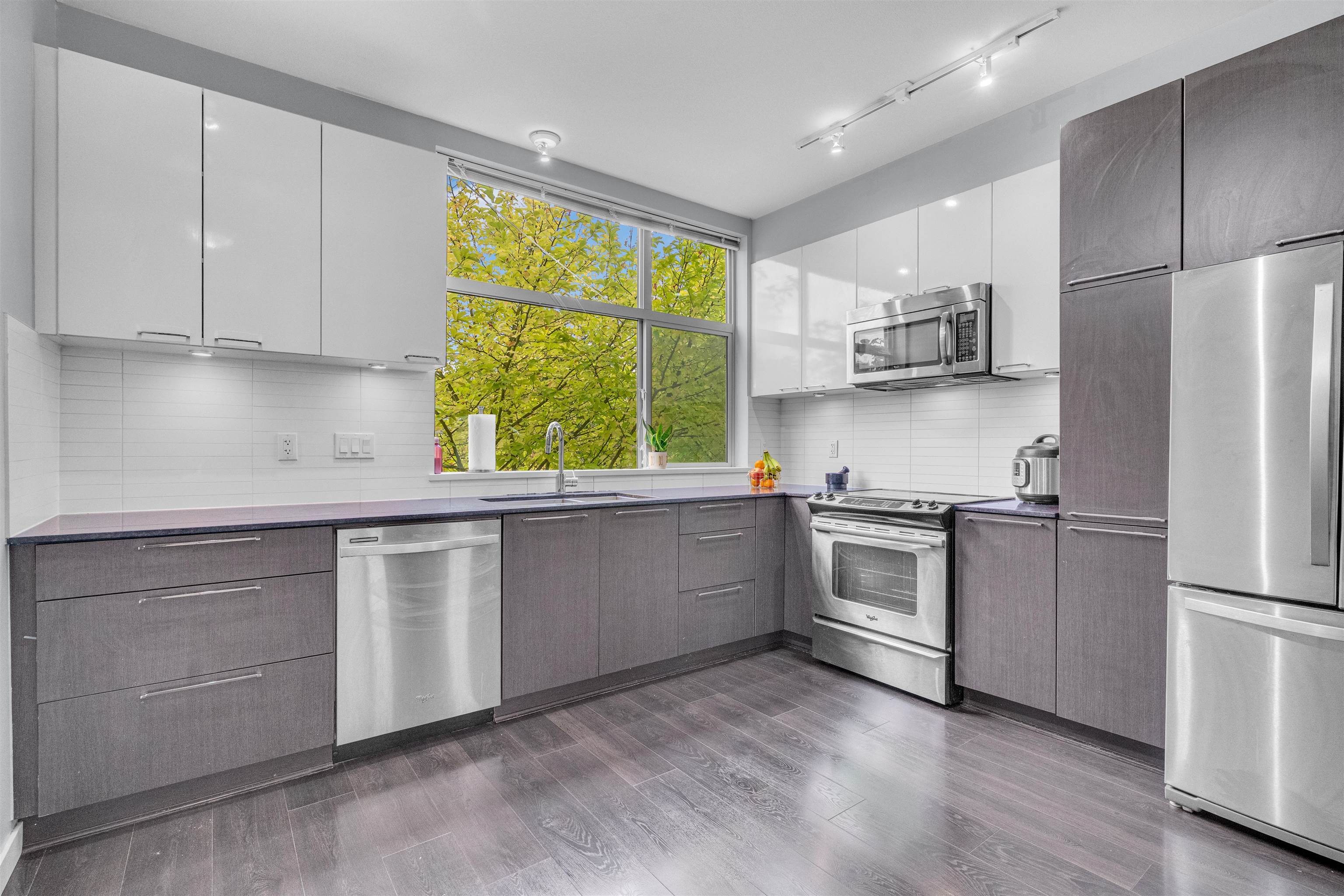 8473 8473 163 Street #8, Surrey, BC V4N 6M7