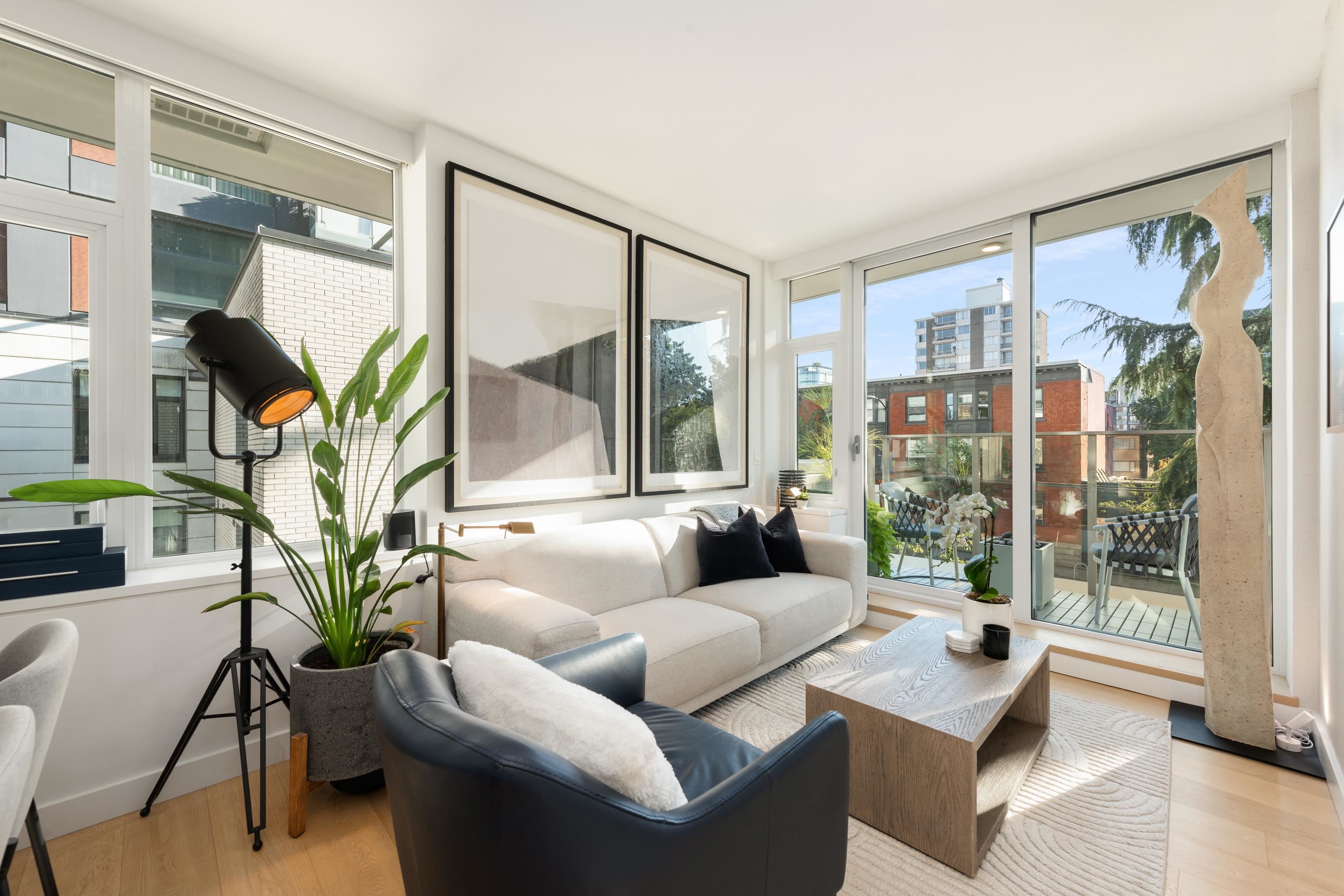 1365 Davie Street #403, Vancouver, BC V6E 1N5