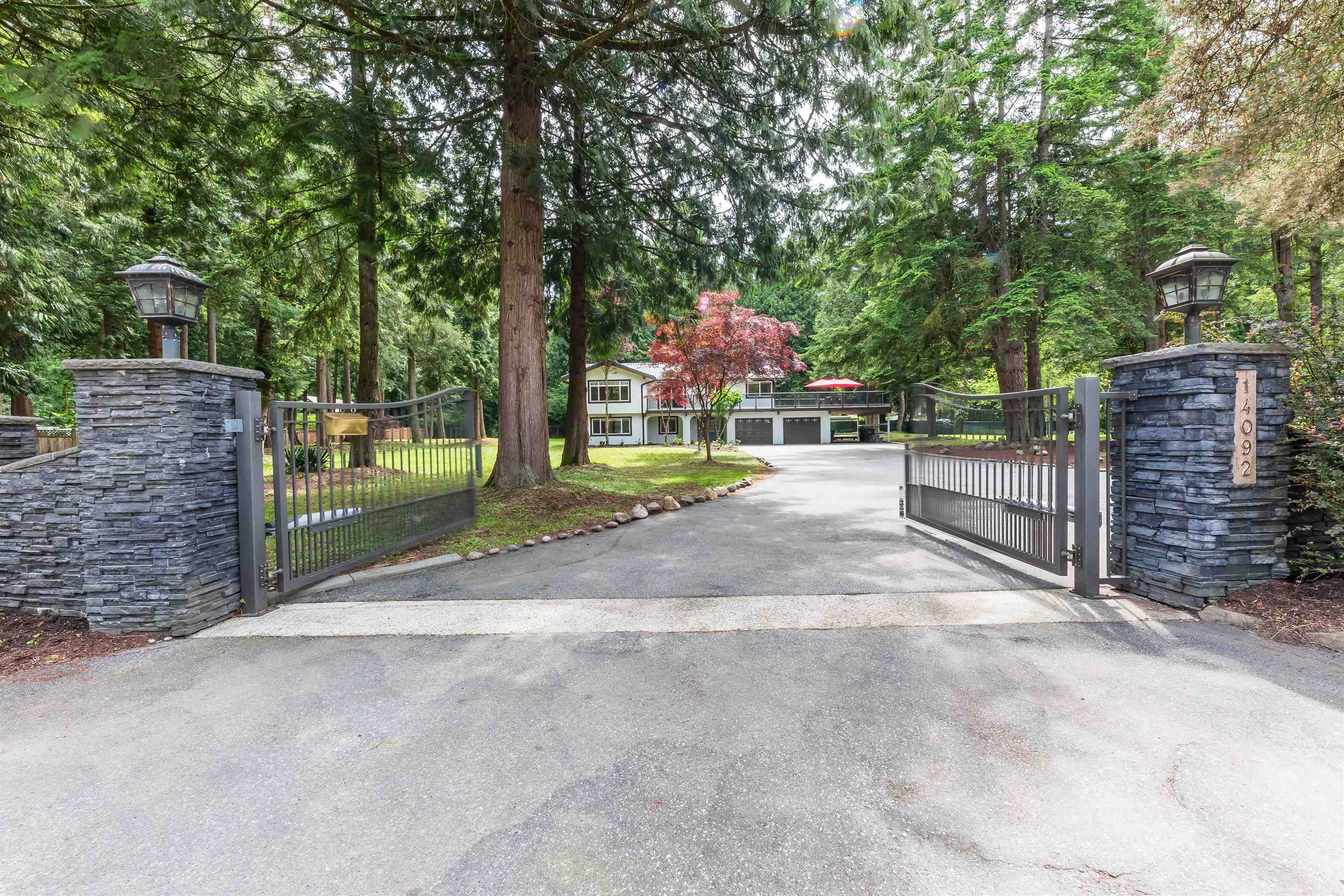 14092 Crescent Road, Surrey, BC V4P 1L4