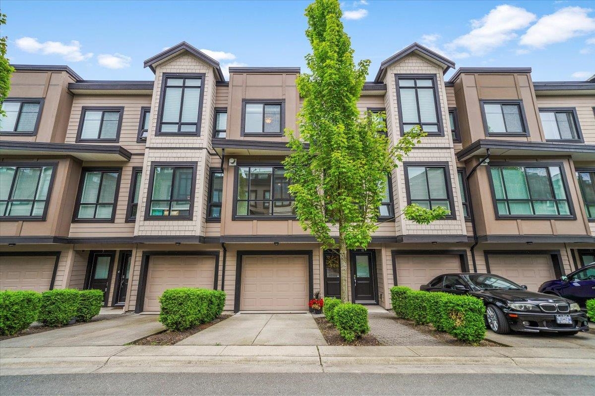 100 Wood Street #9, New Westminster, BC V3M 0H6